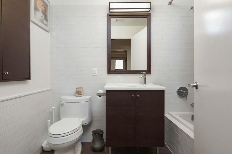 232 PAVONIA AVE #312