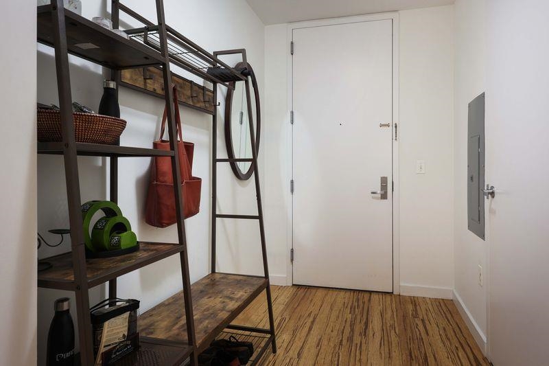 232 PAVONIA AVE #312