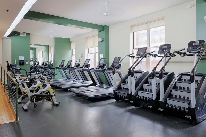 232 PAVONIA AVE #312