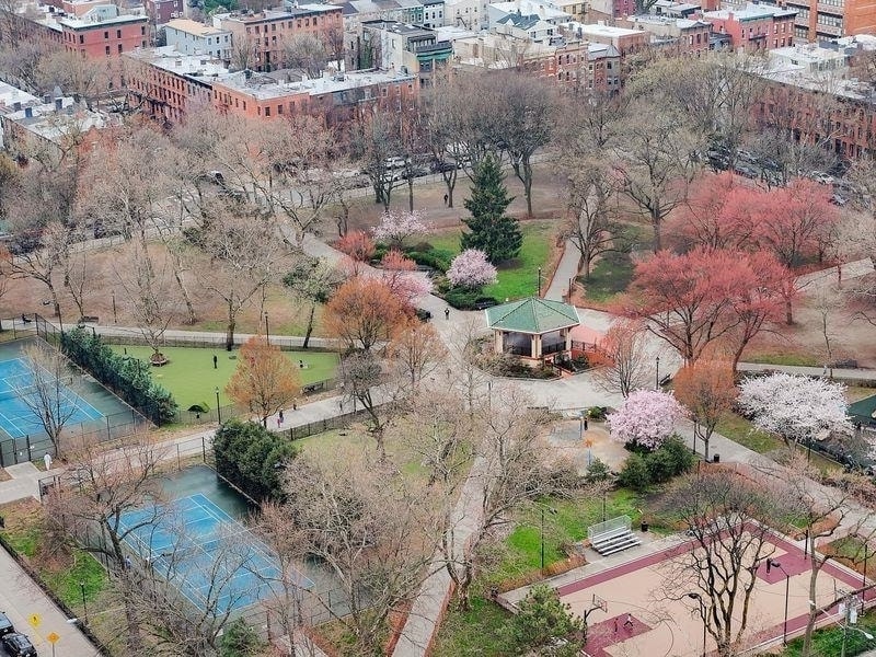 232 PAVONIA AVE #312