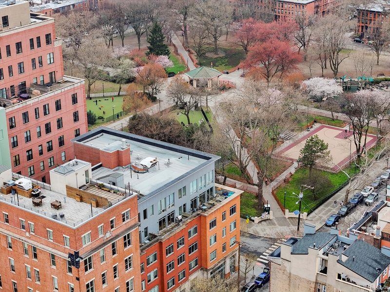 232 PAVONIA AVE #312