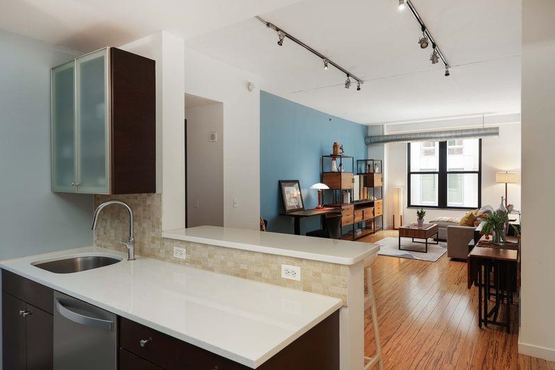 232 PAVONIA AVE #312