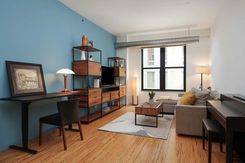 232 PAVONIA AVE #312