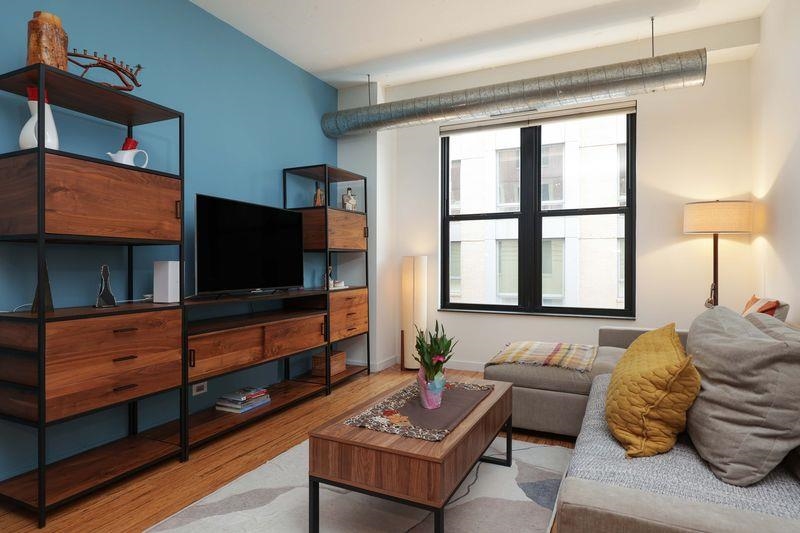 232 PAVONIA AVE #312