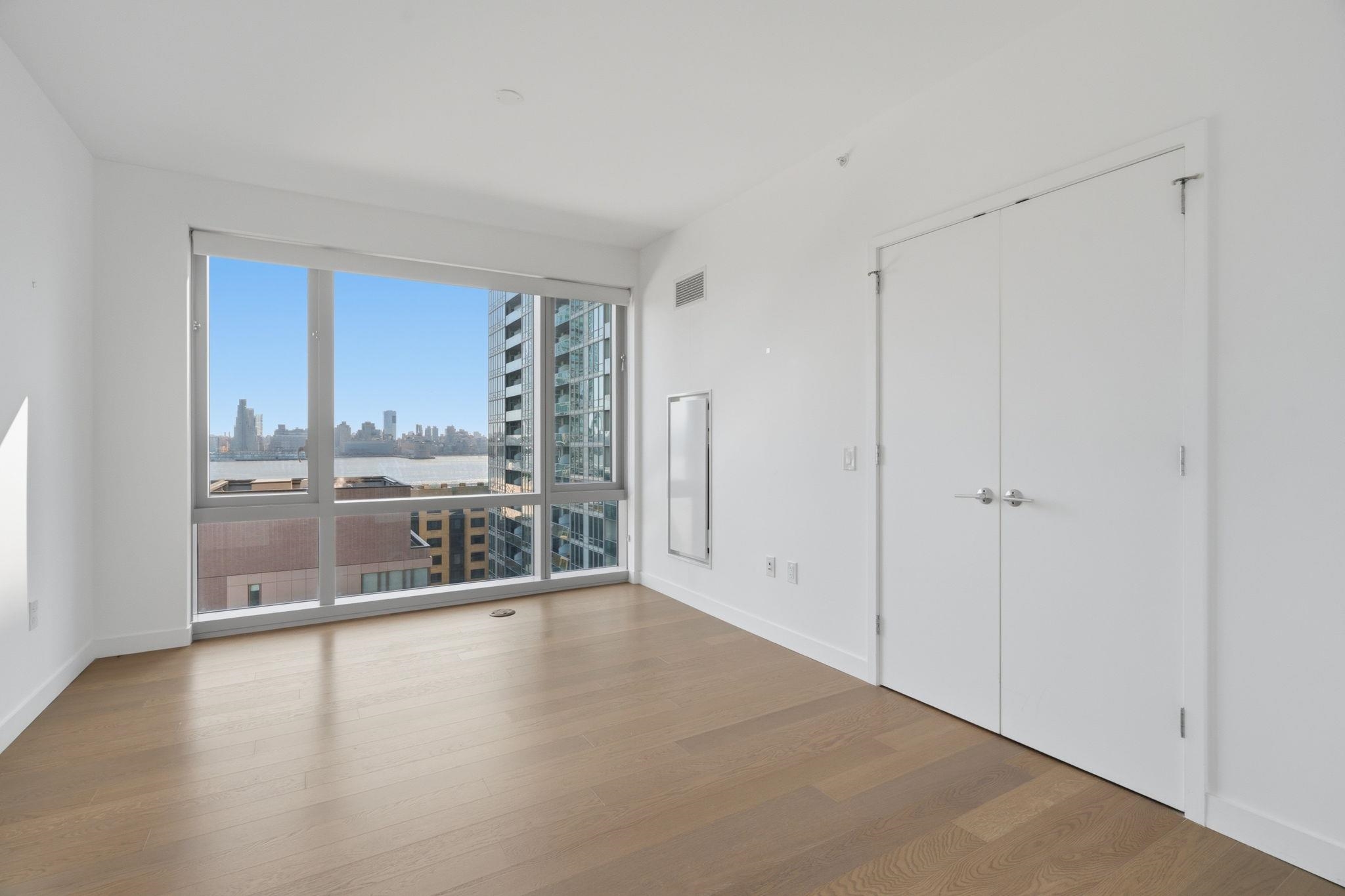 75 PARK LANE SOUTH #1007