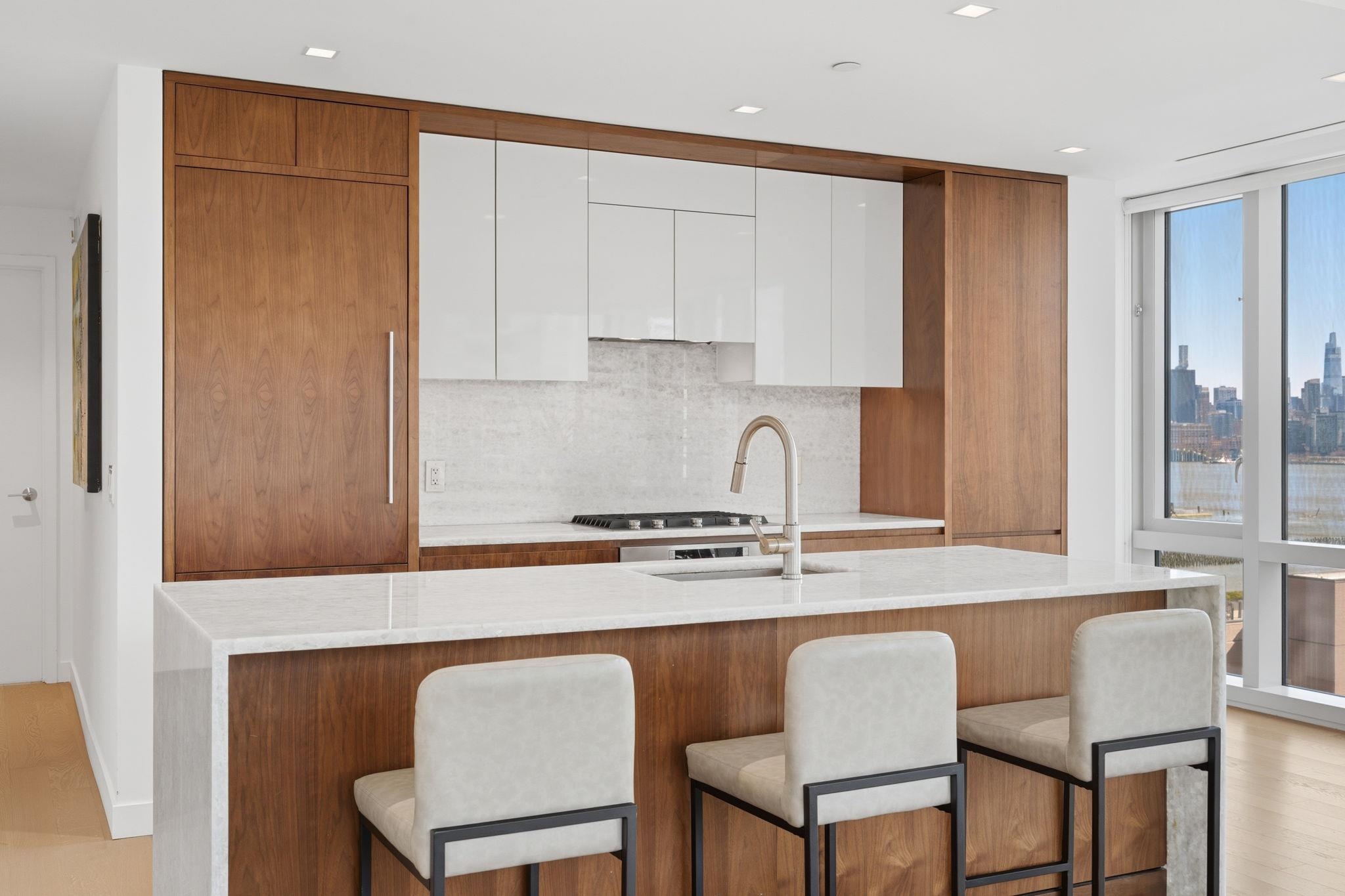 75 PARK LANE SOUTH #1007