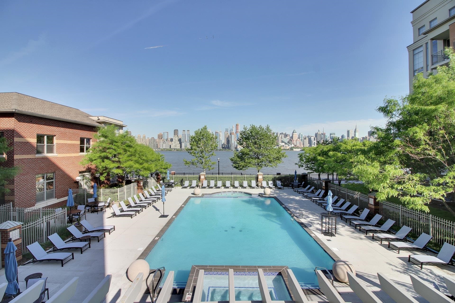 26 AVENUE AT PORT IMPERIAL #417