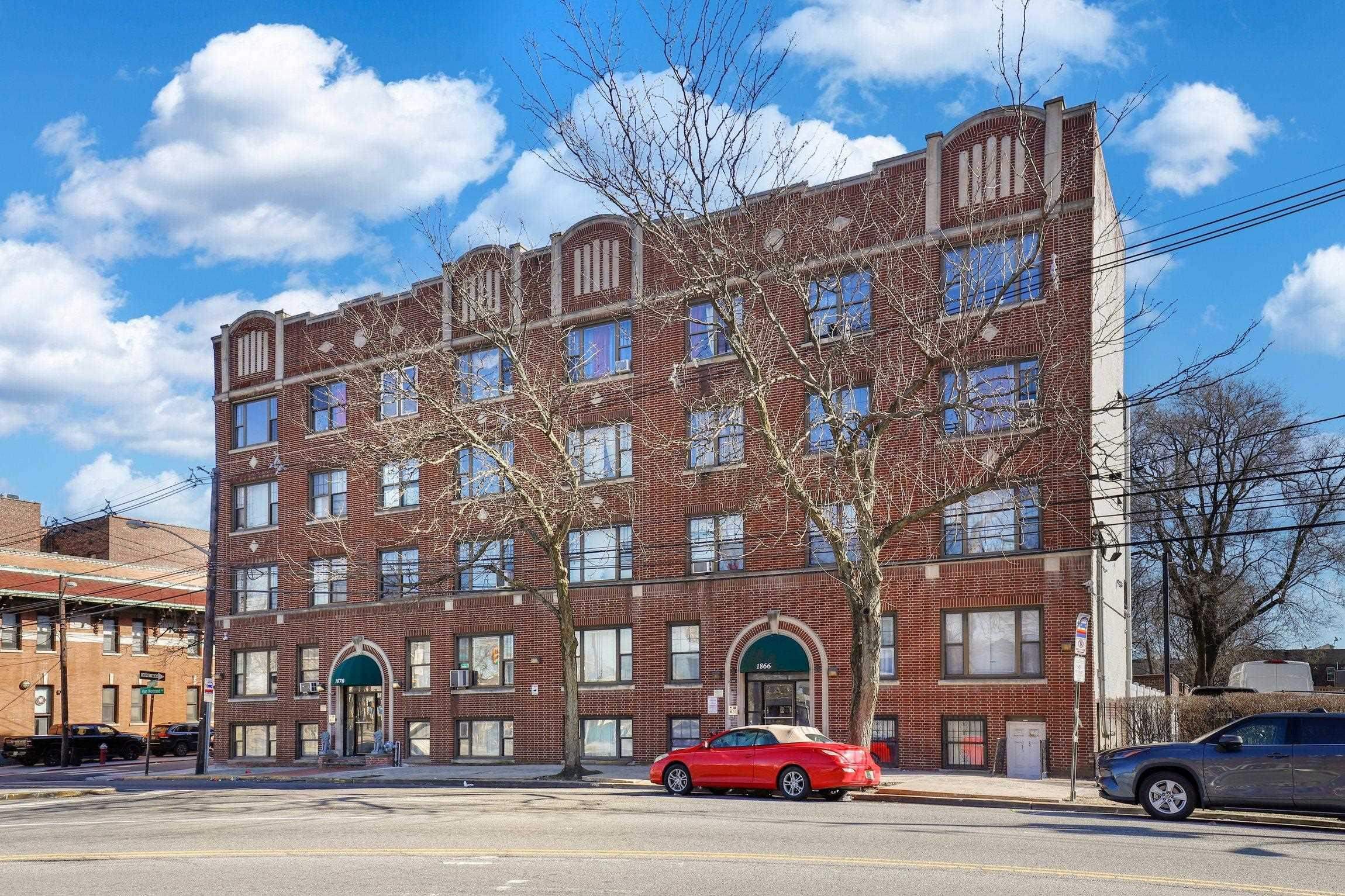1866 JOHN F KENNEDY BLVD #1c