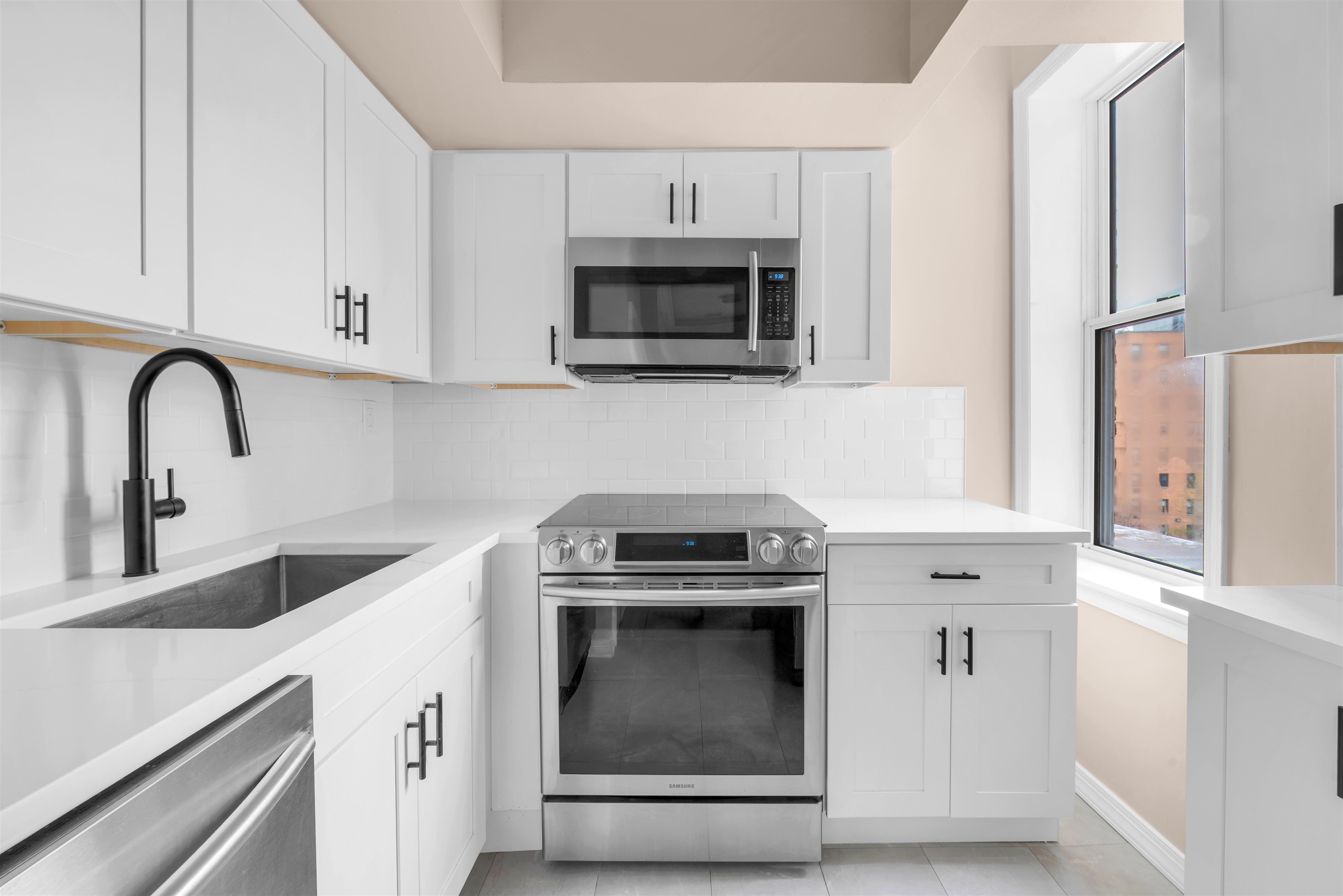 6816 BELLEVUE AVE #3A