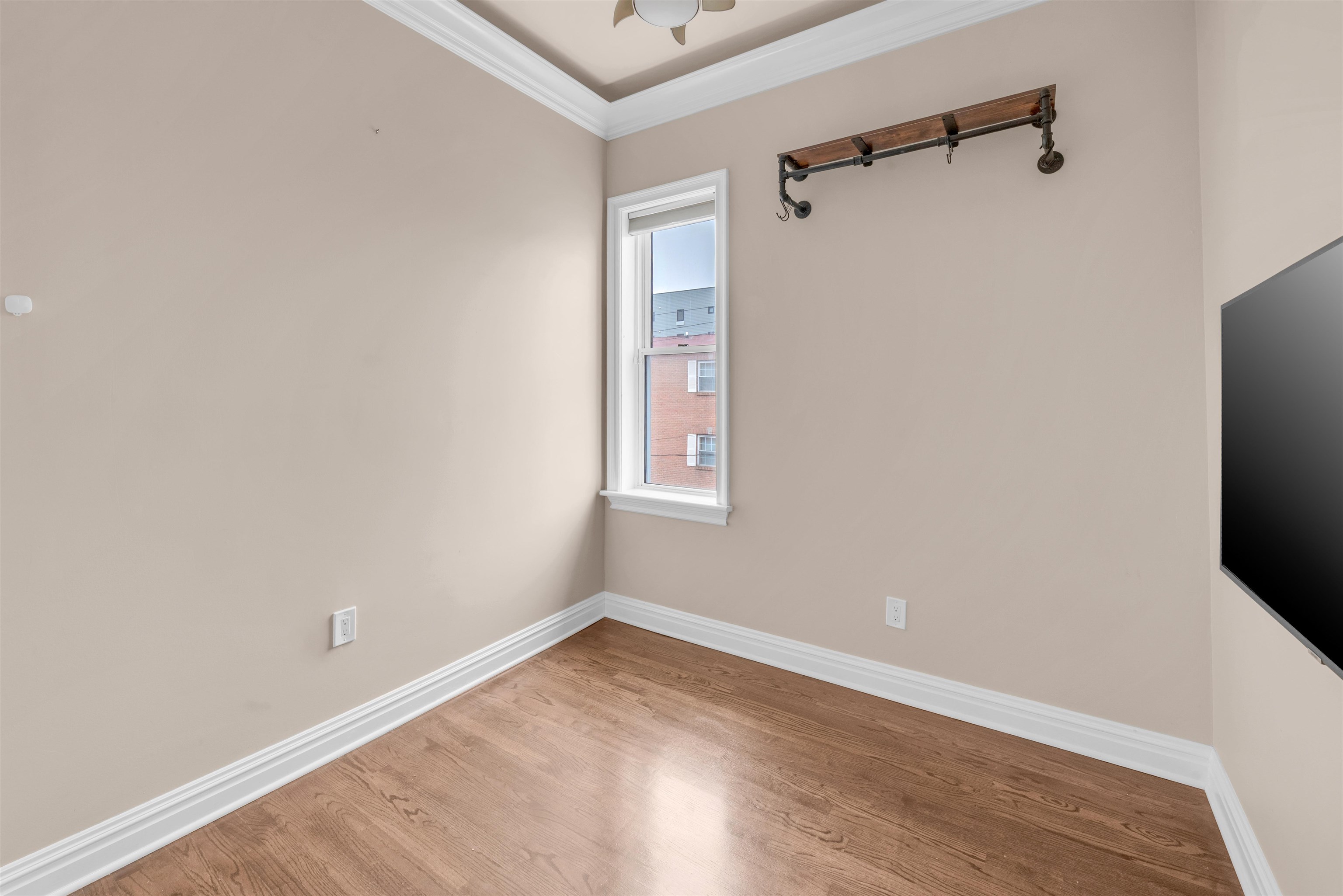 6816 BELLEVUE AVE #3A