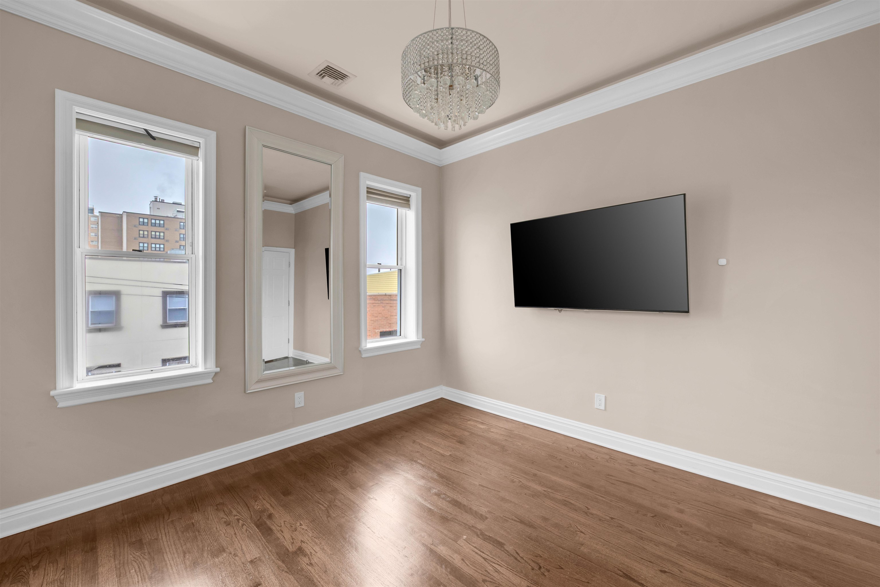6816 BELLEVUE AVE #3A