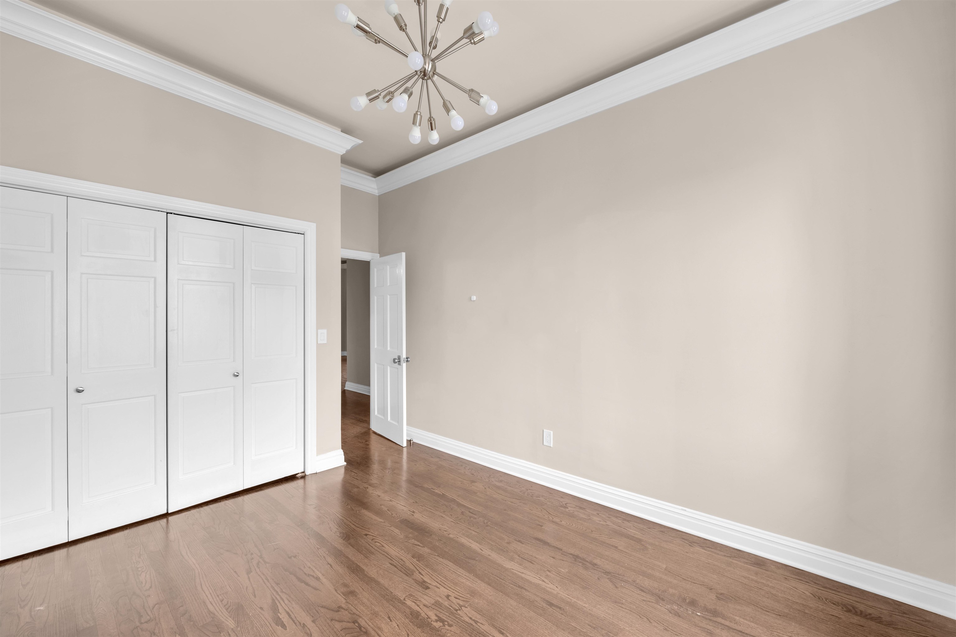 6816 BELLEVUE AVE #3A