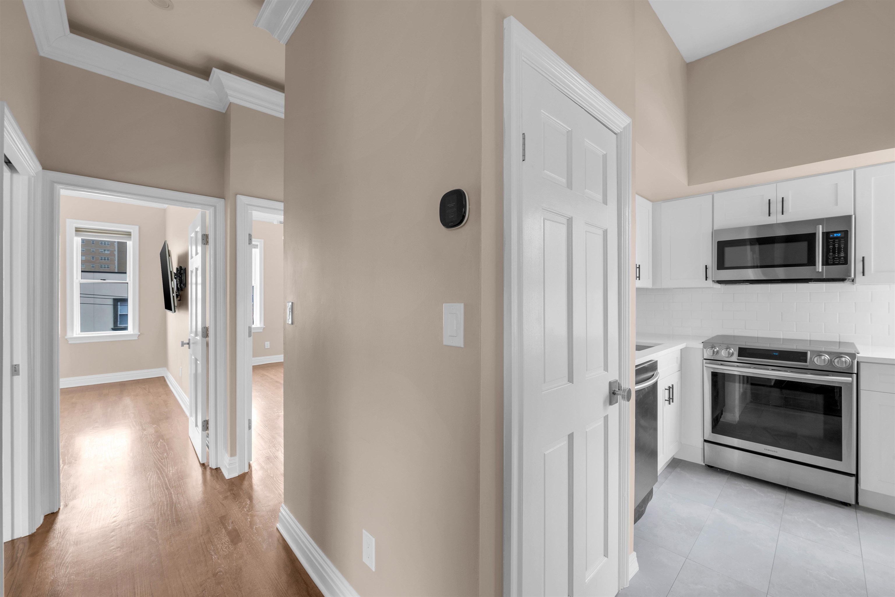 6816 BELLEVUE AVE #3A