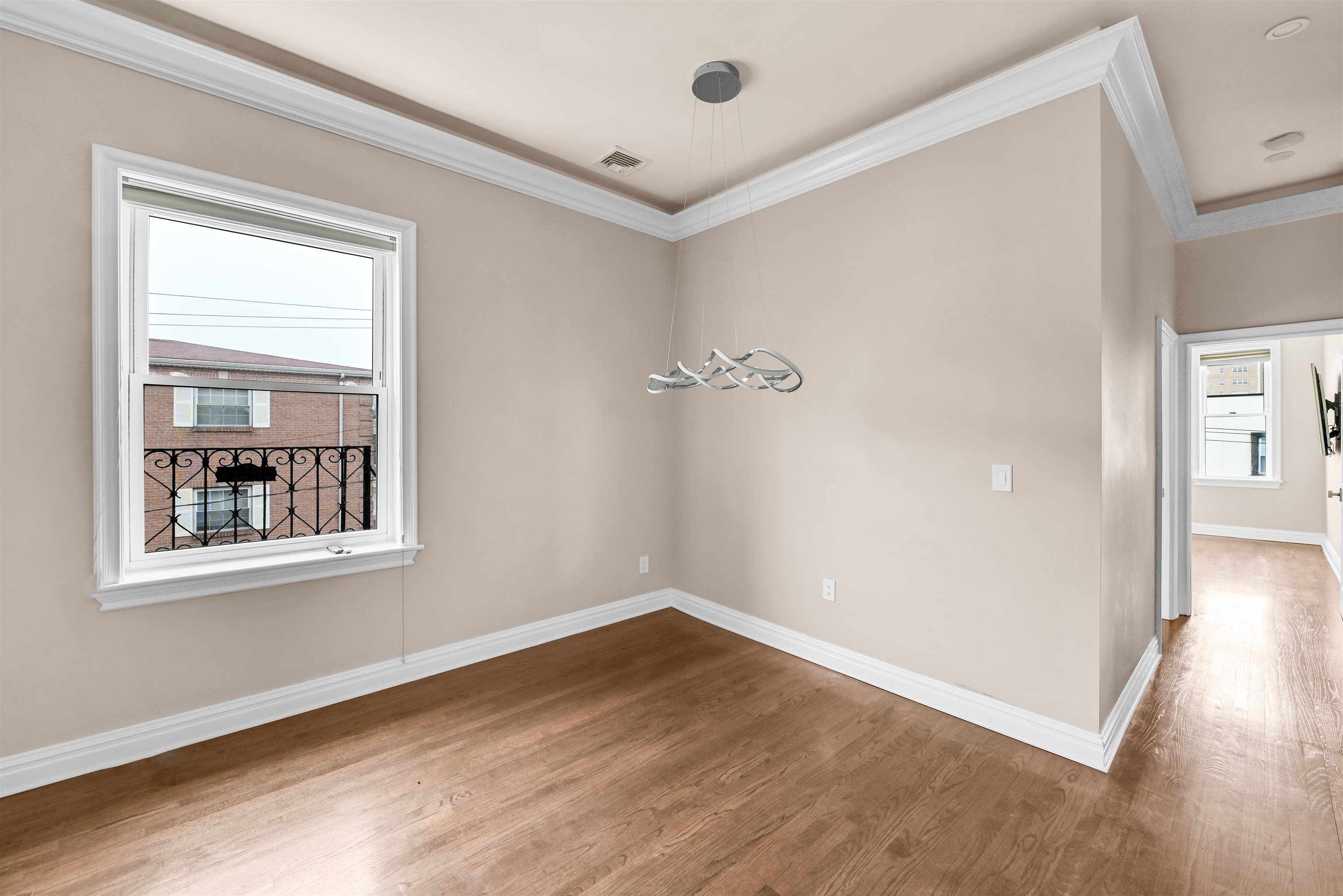 6816 BELLEVUE AVE #3A