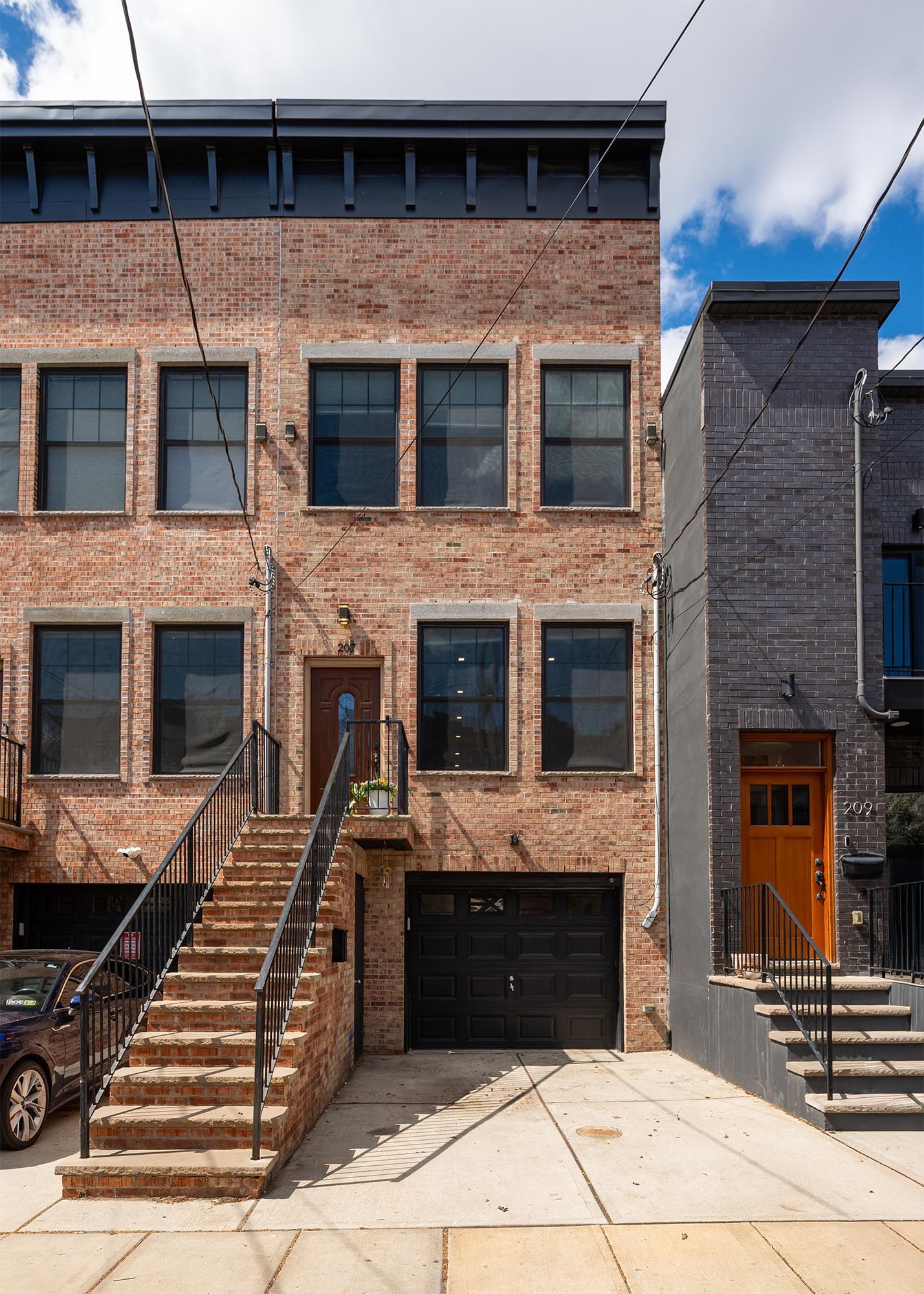 207 New York Ave