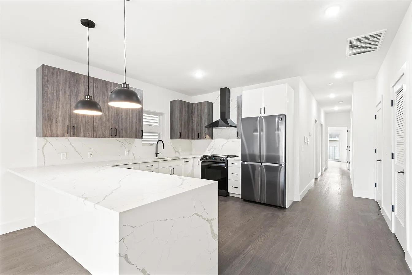 201 LINCOLN ST - Photo 5