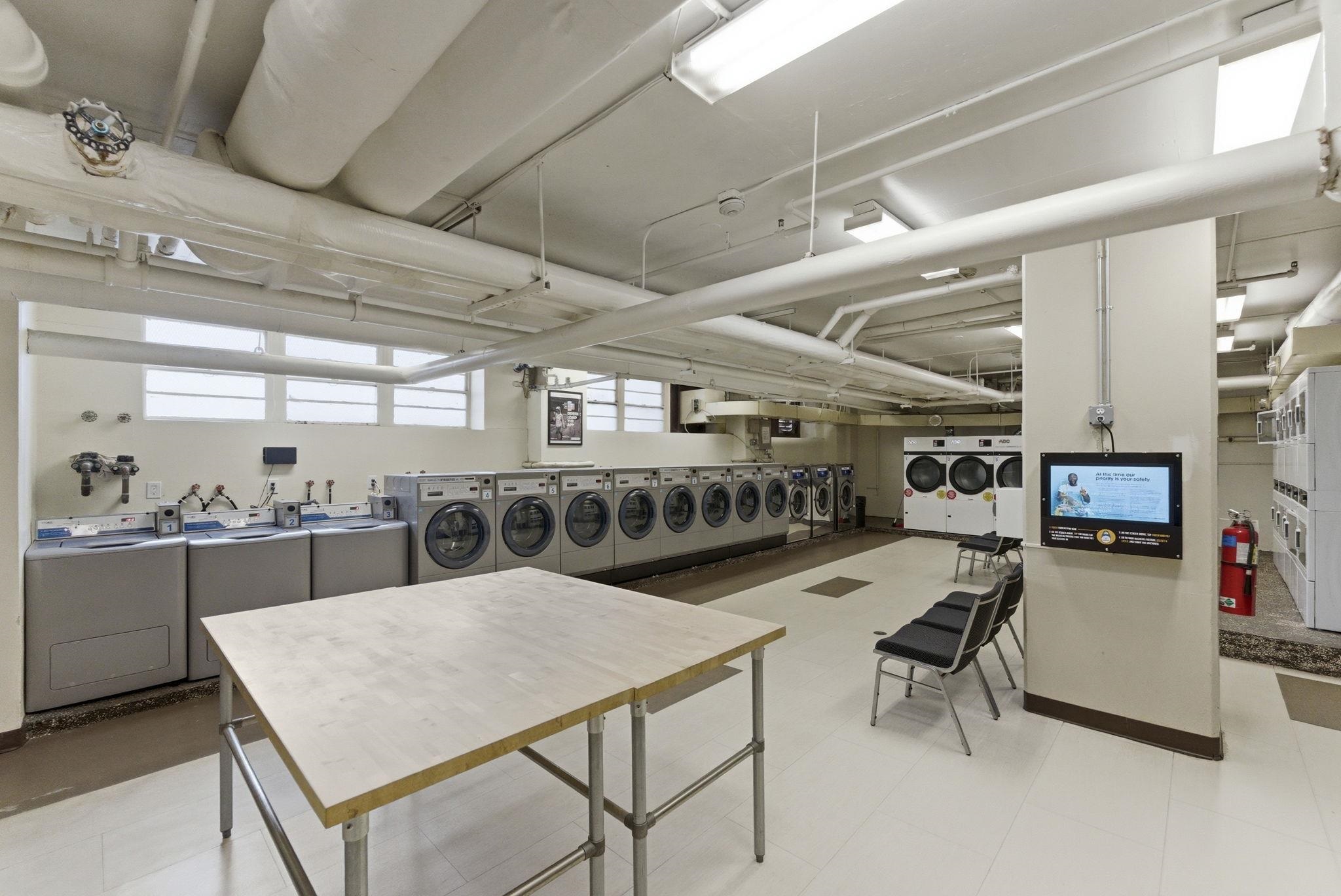 201 ST PAULS AVE #7B