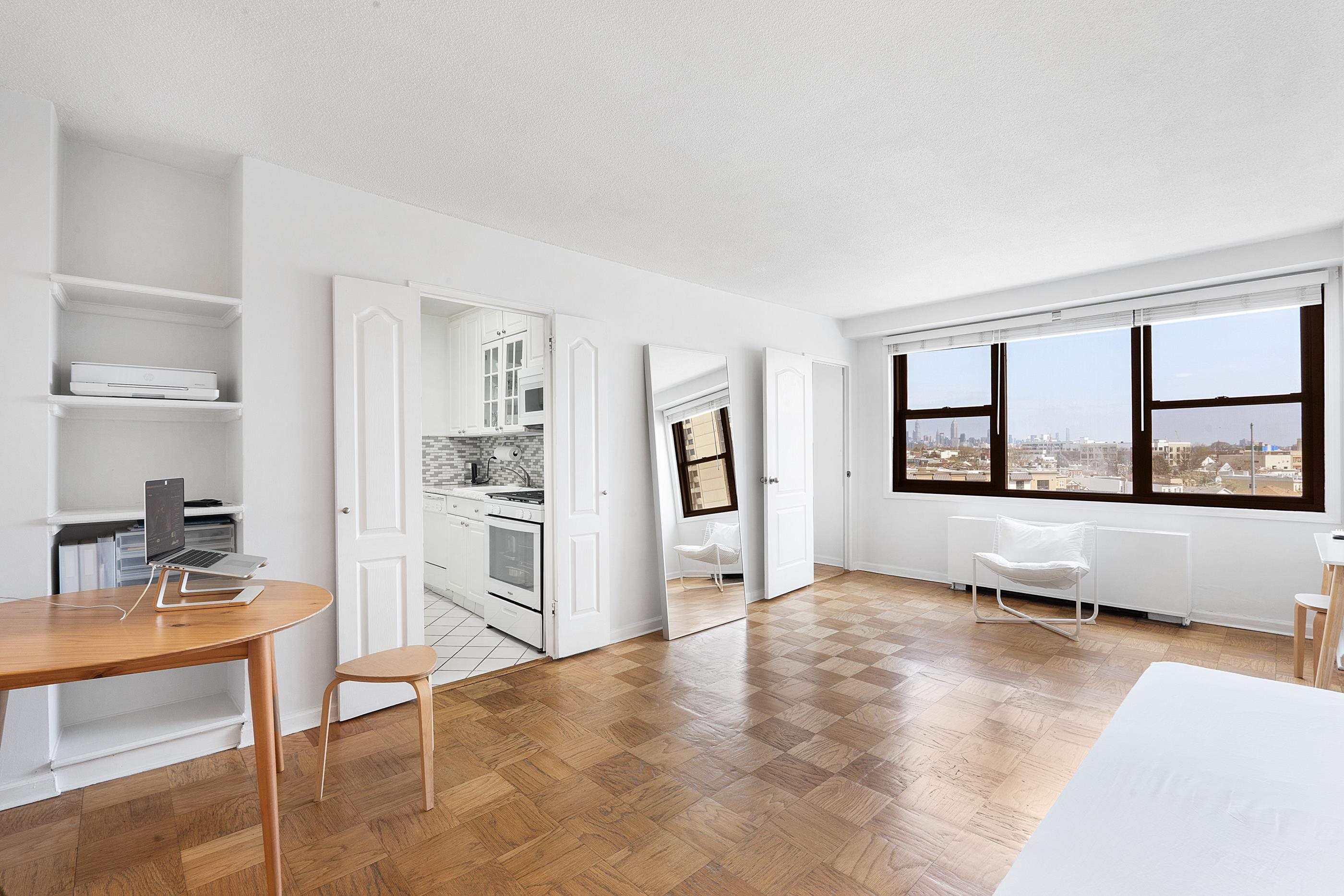 201 ST PAULS AVE #7B