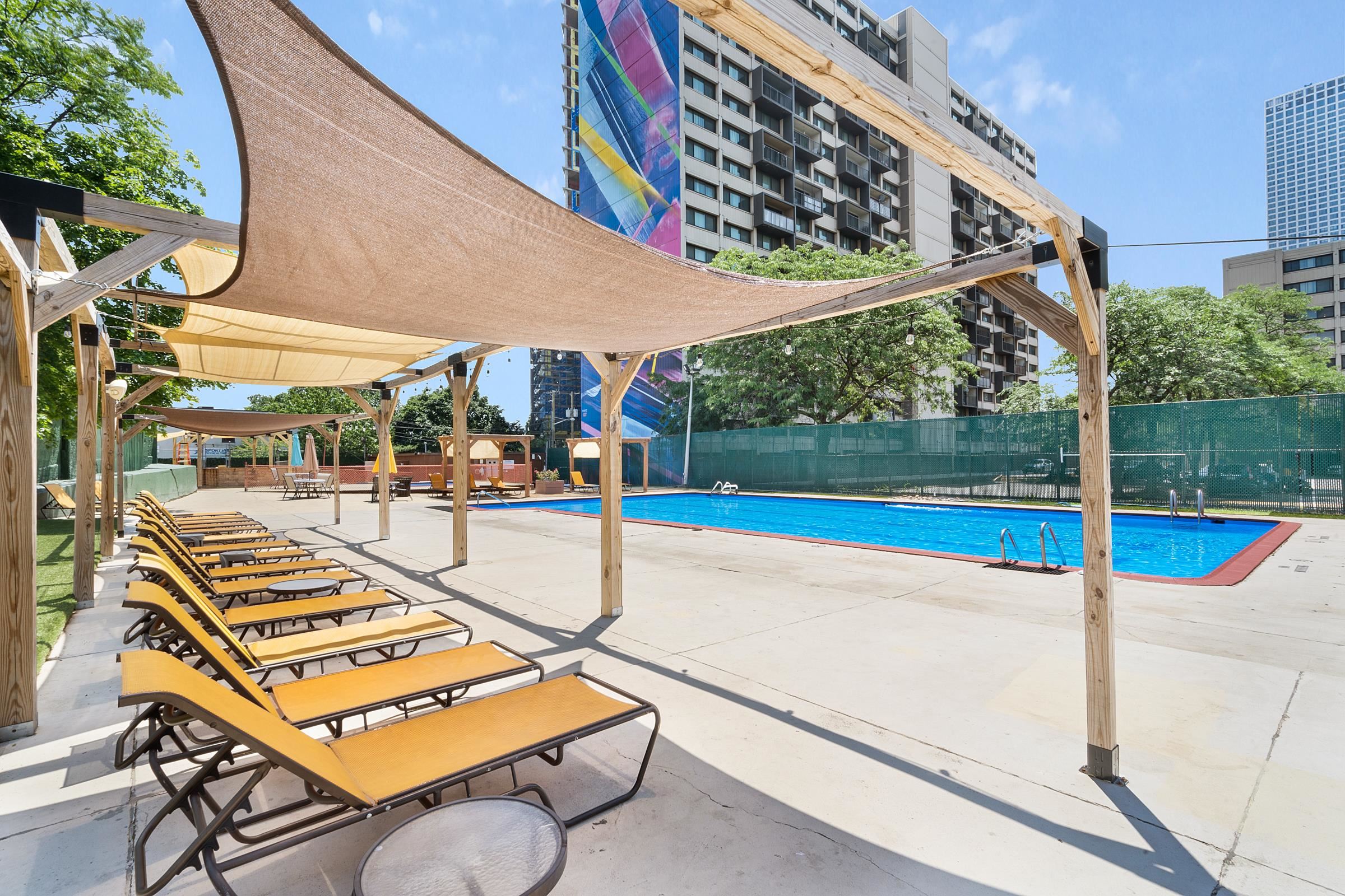 201 ST PAULS AVE #7B