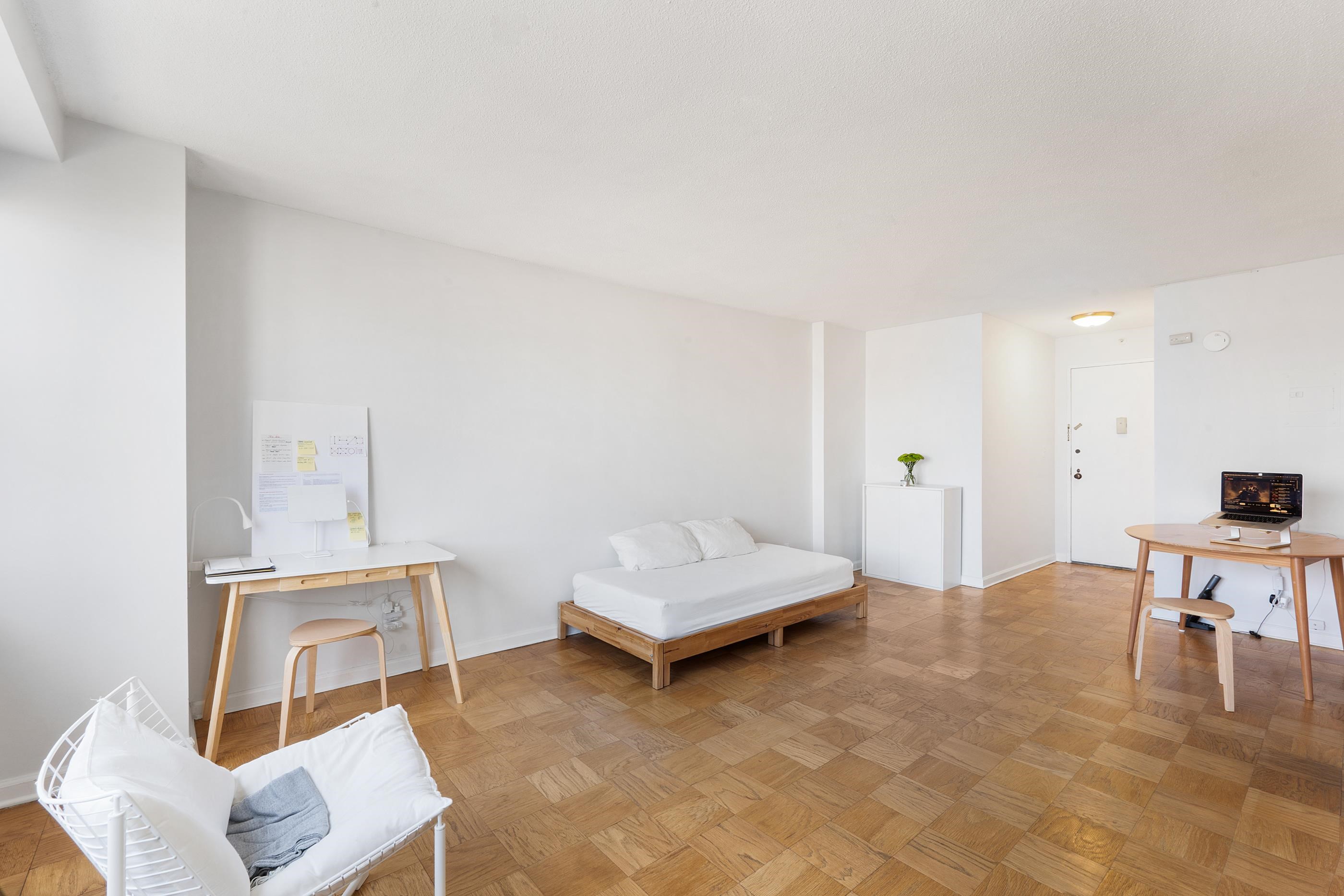 201 ST PAULS AVE #7B