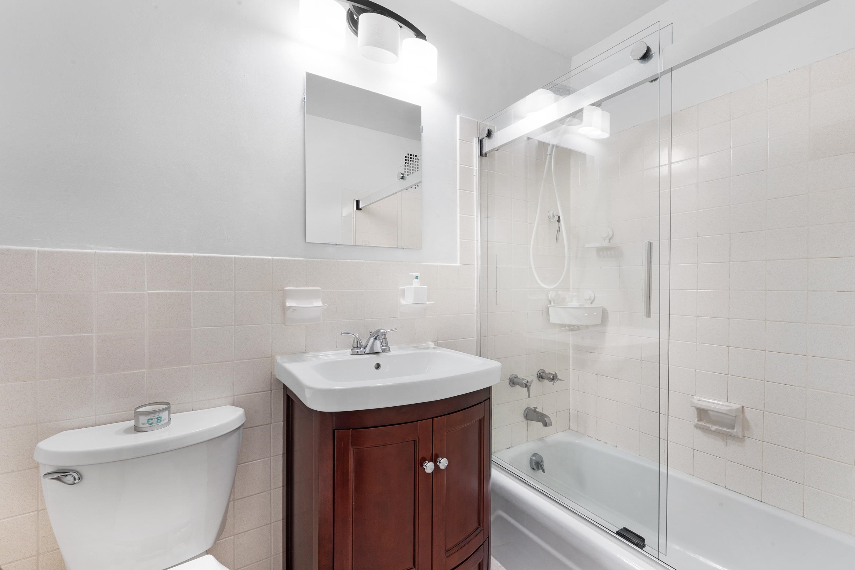 201 ST PAULS AVE #7B