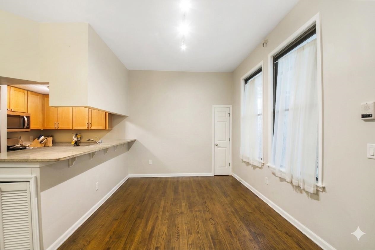 187 WAYNE ST - Photo 3