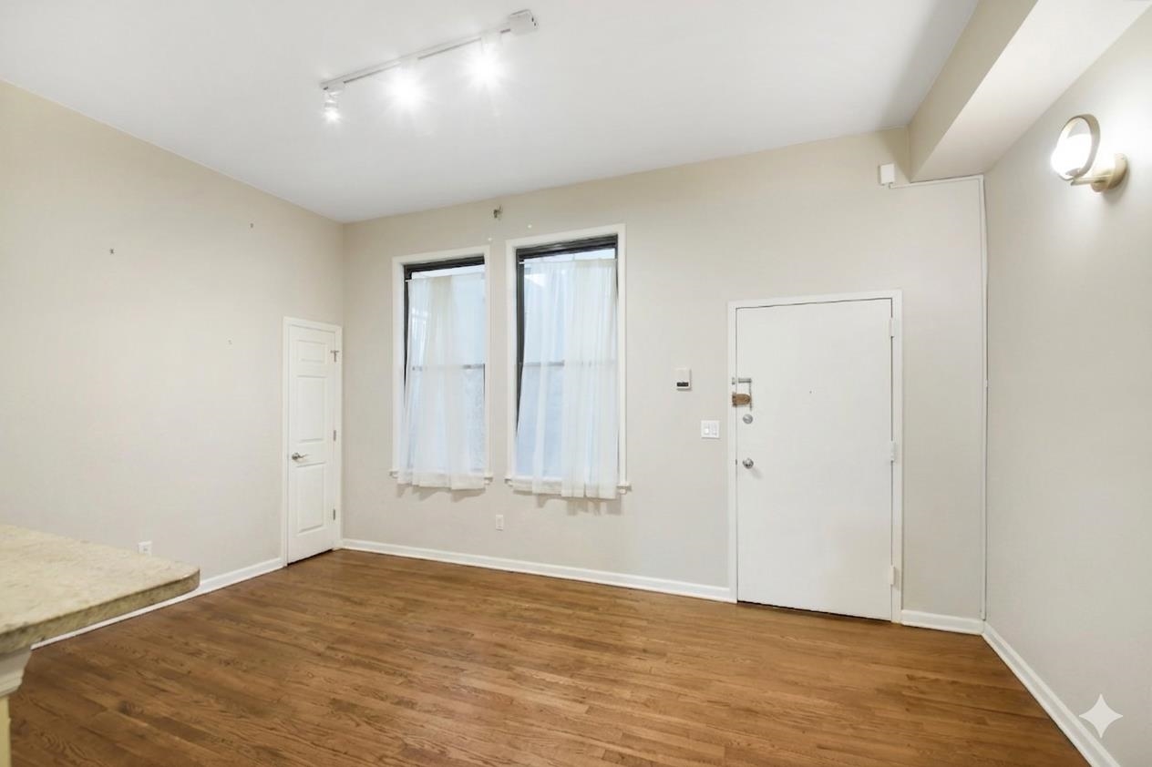 187 WAYNE ST - Photo 4