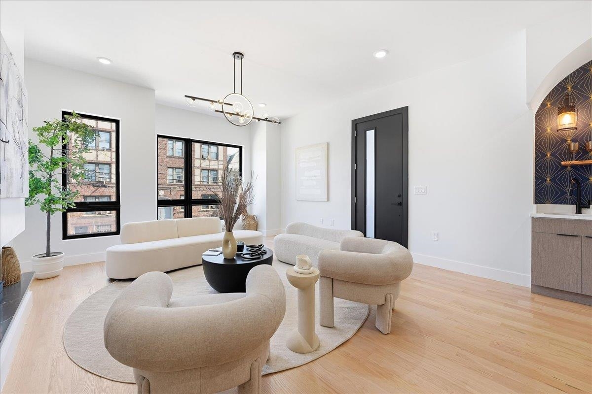 81 LEXINGTON AVE - Photo 4
