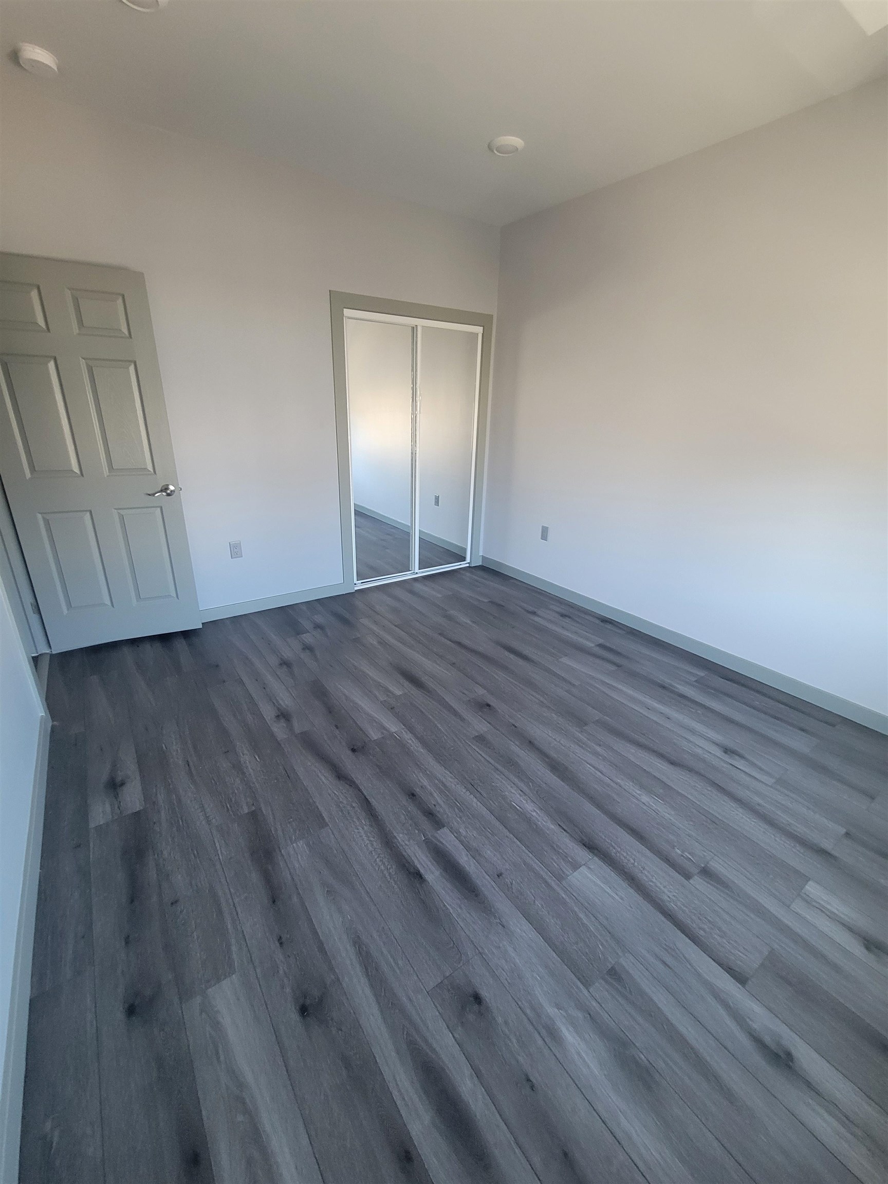 17 HARTLEY PL