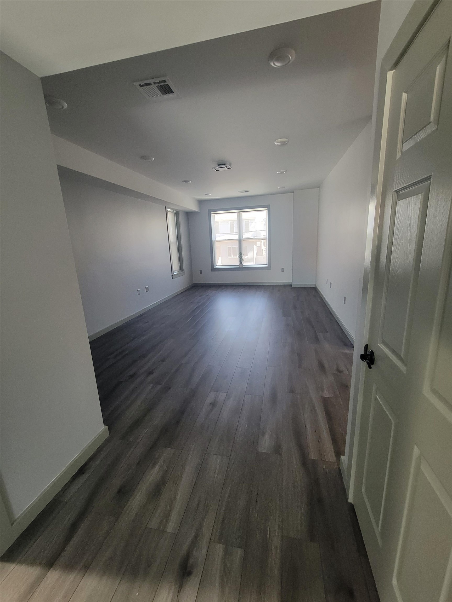 17 HARTLEY PL