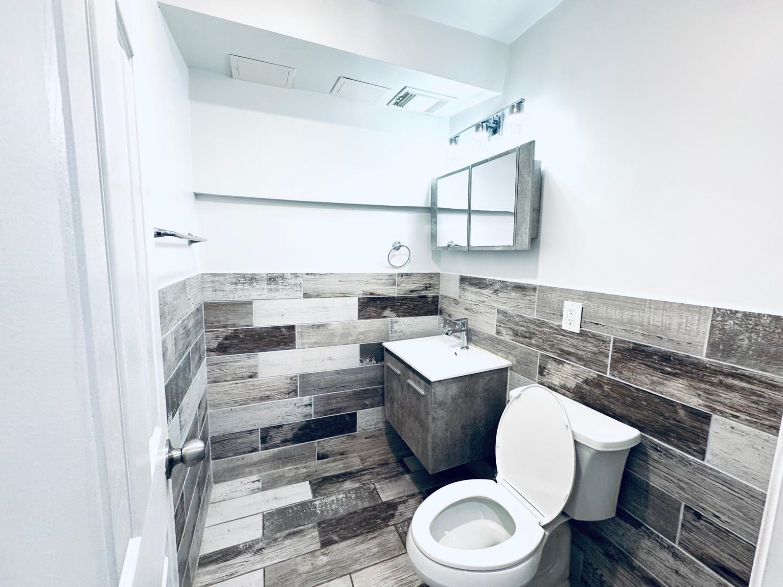 26 OLEAN AVE