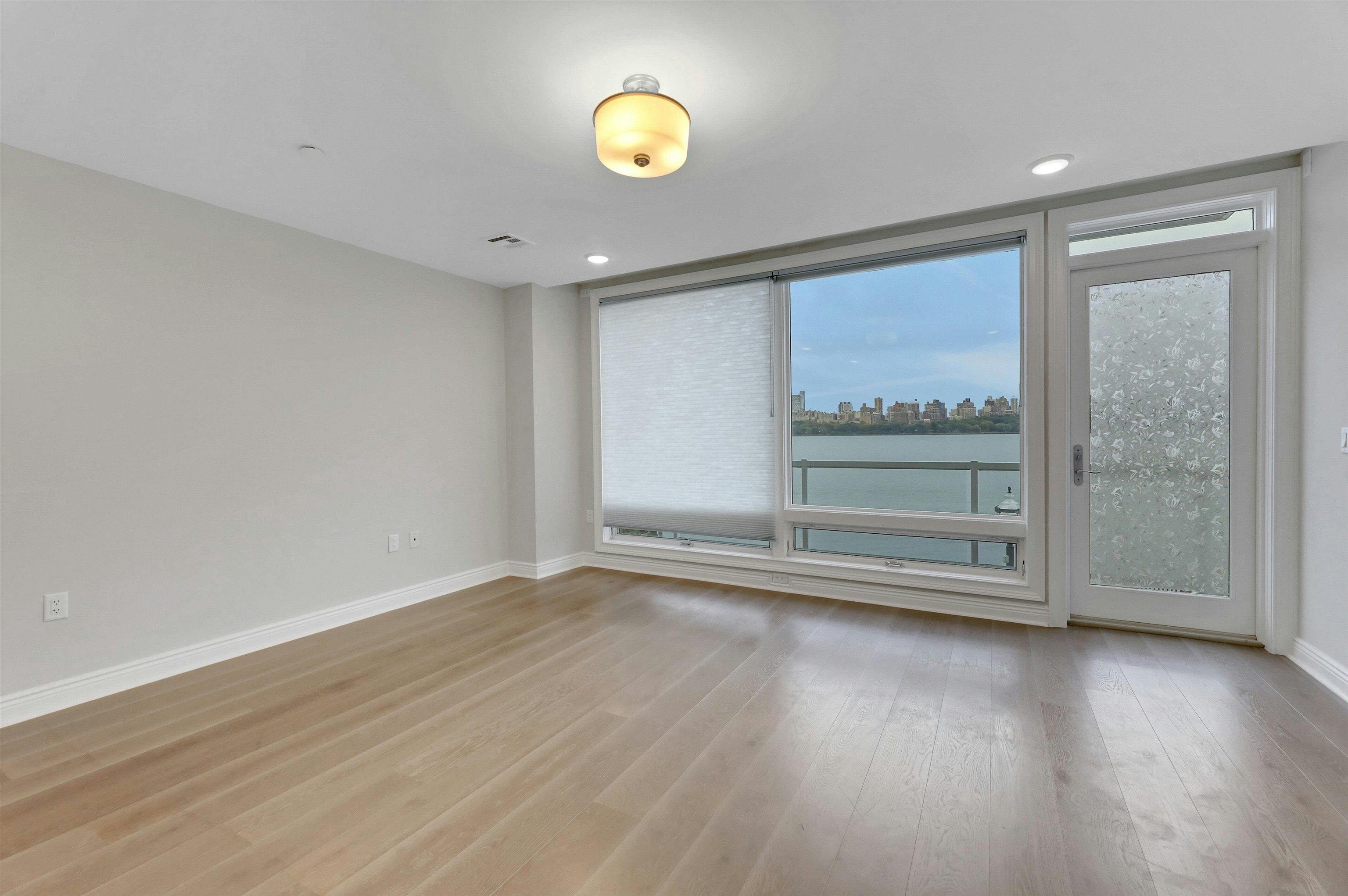 3 SOMERSET LANE #109