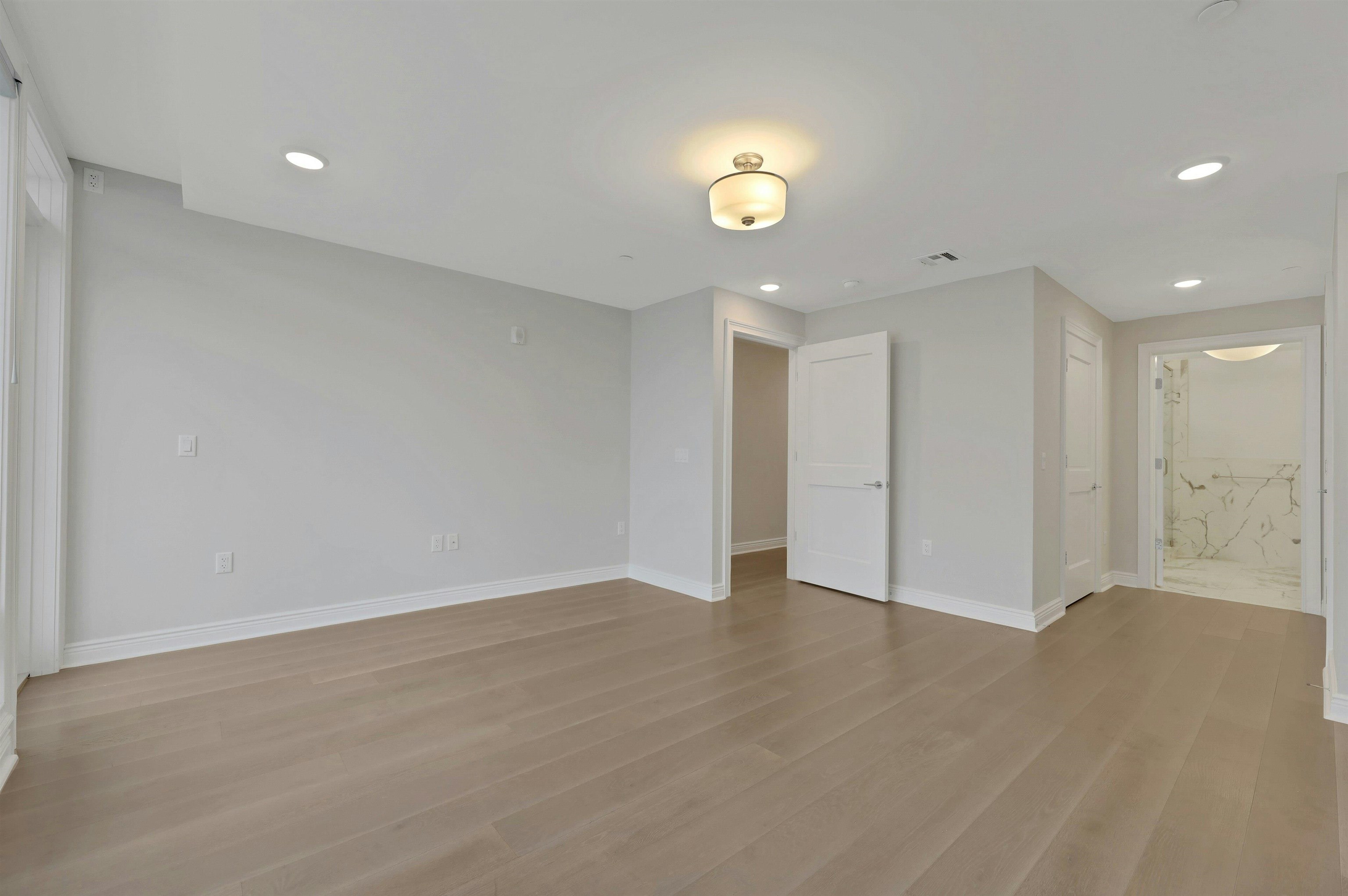 3 SOMERSET LANE #109