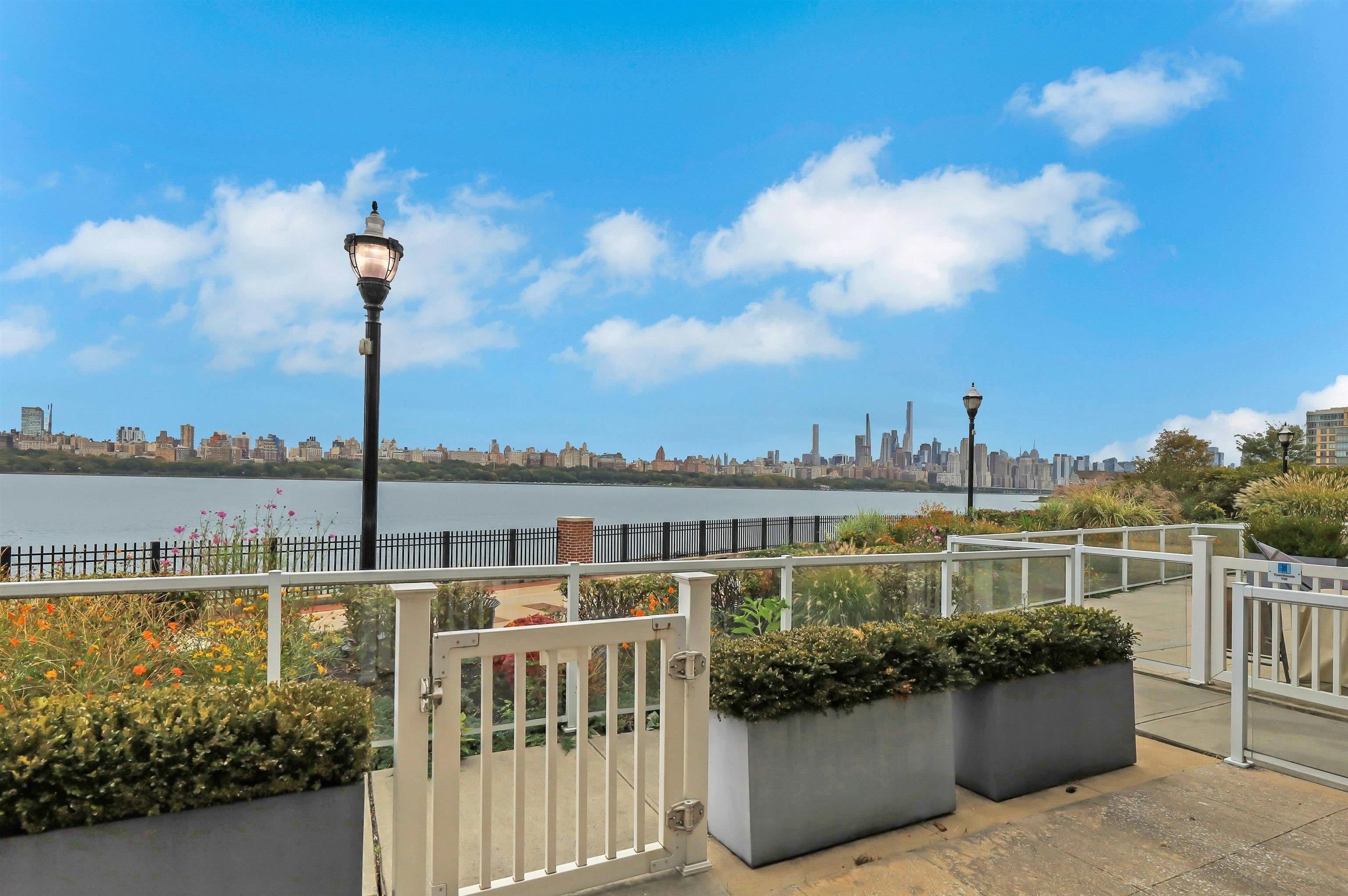 3 SOMERSET LANE #109