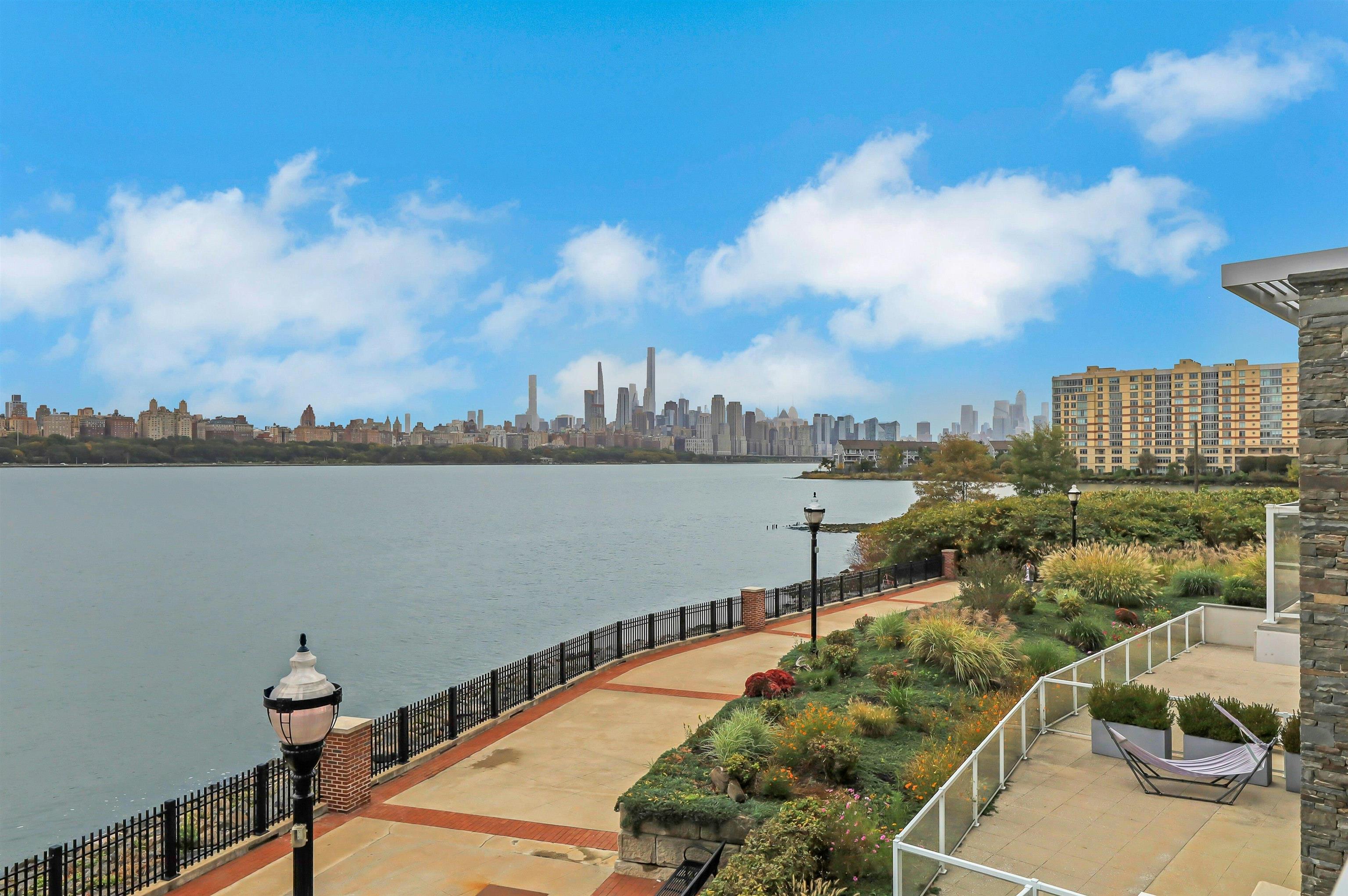 3 SOMERSET LANE #109