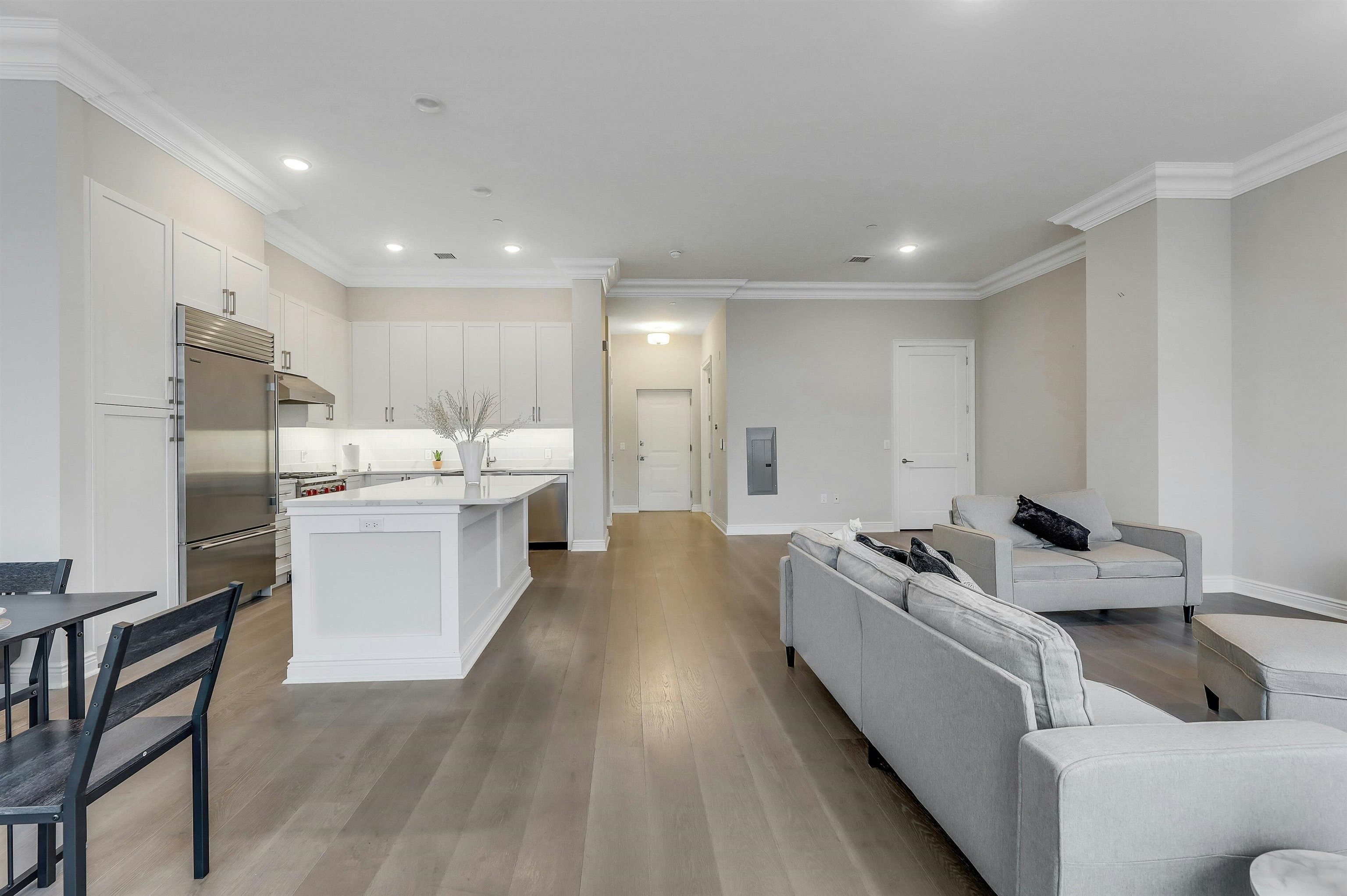 3 SOMERSET LANE #109
