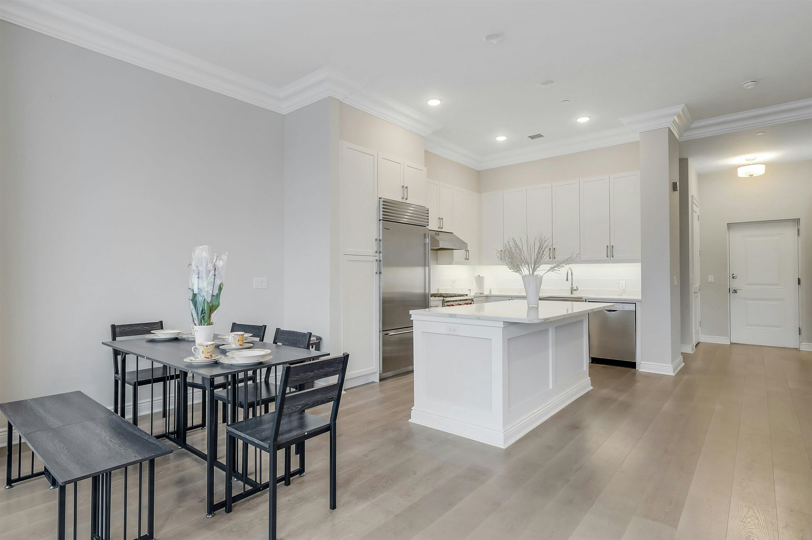 3 SOMERSET LANE #109