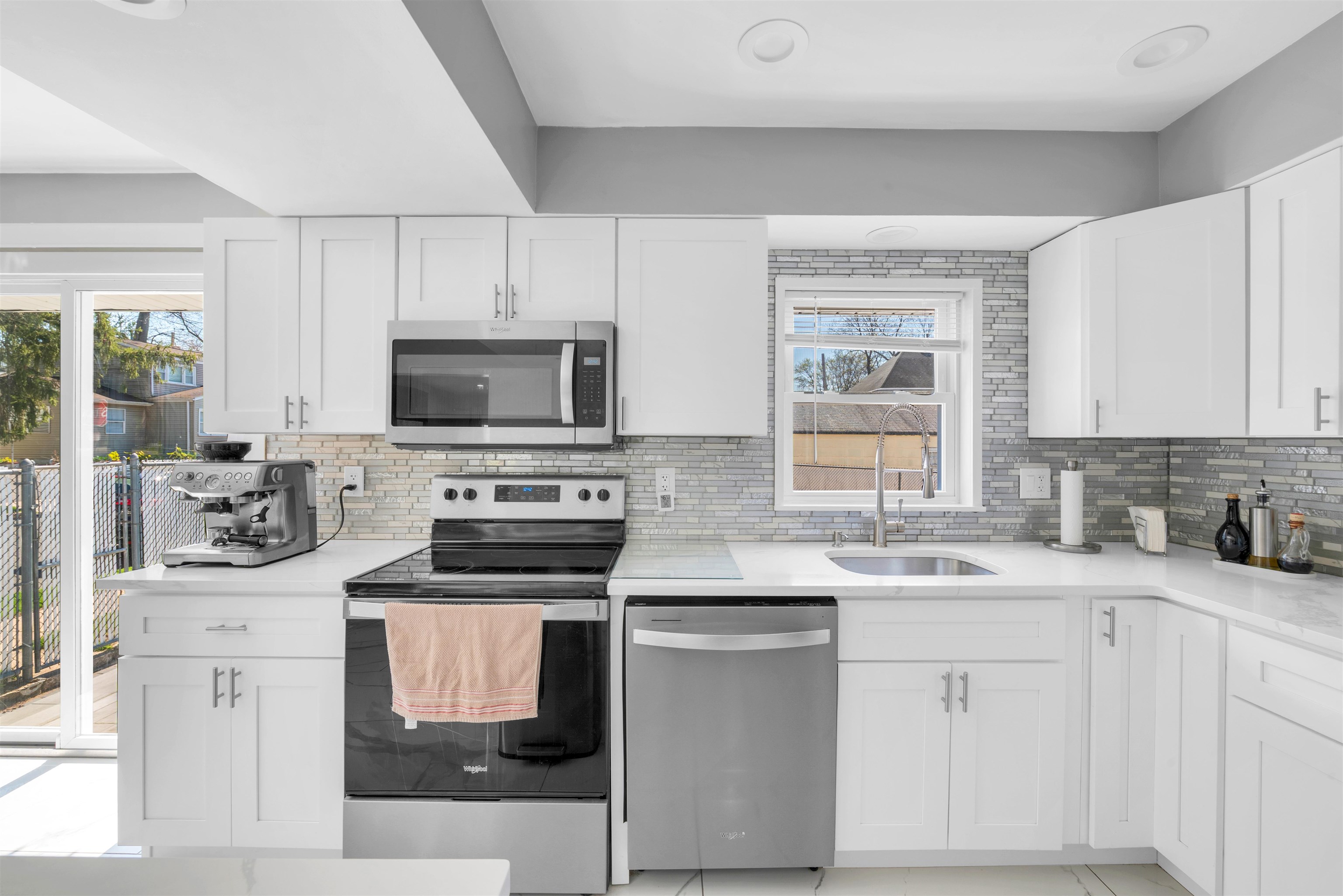 136 EAST CLINTON AVE - Photo 5