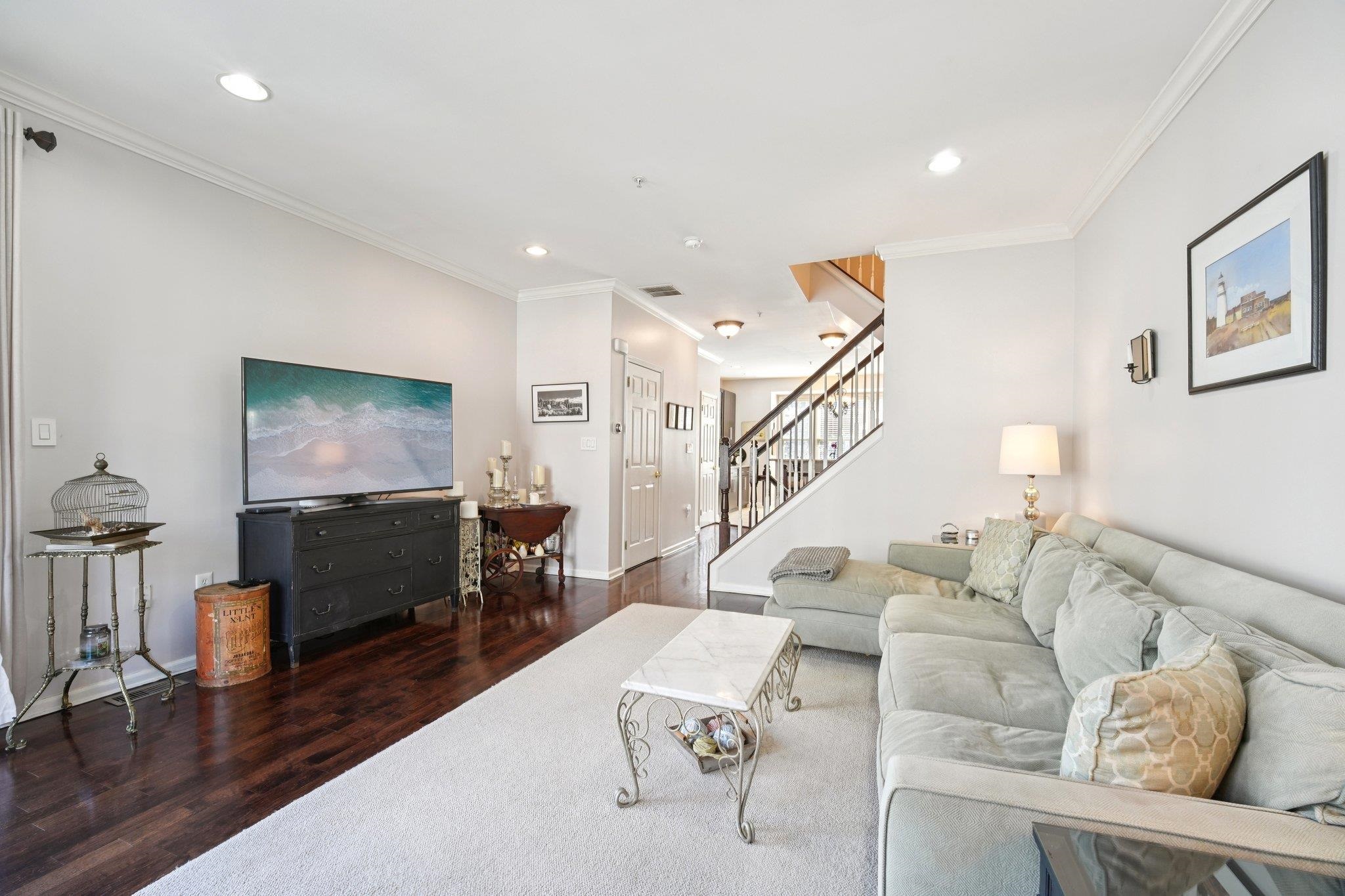 428 NEWBURGH CT - Photo 1