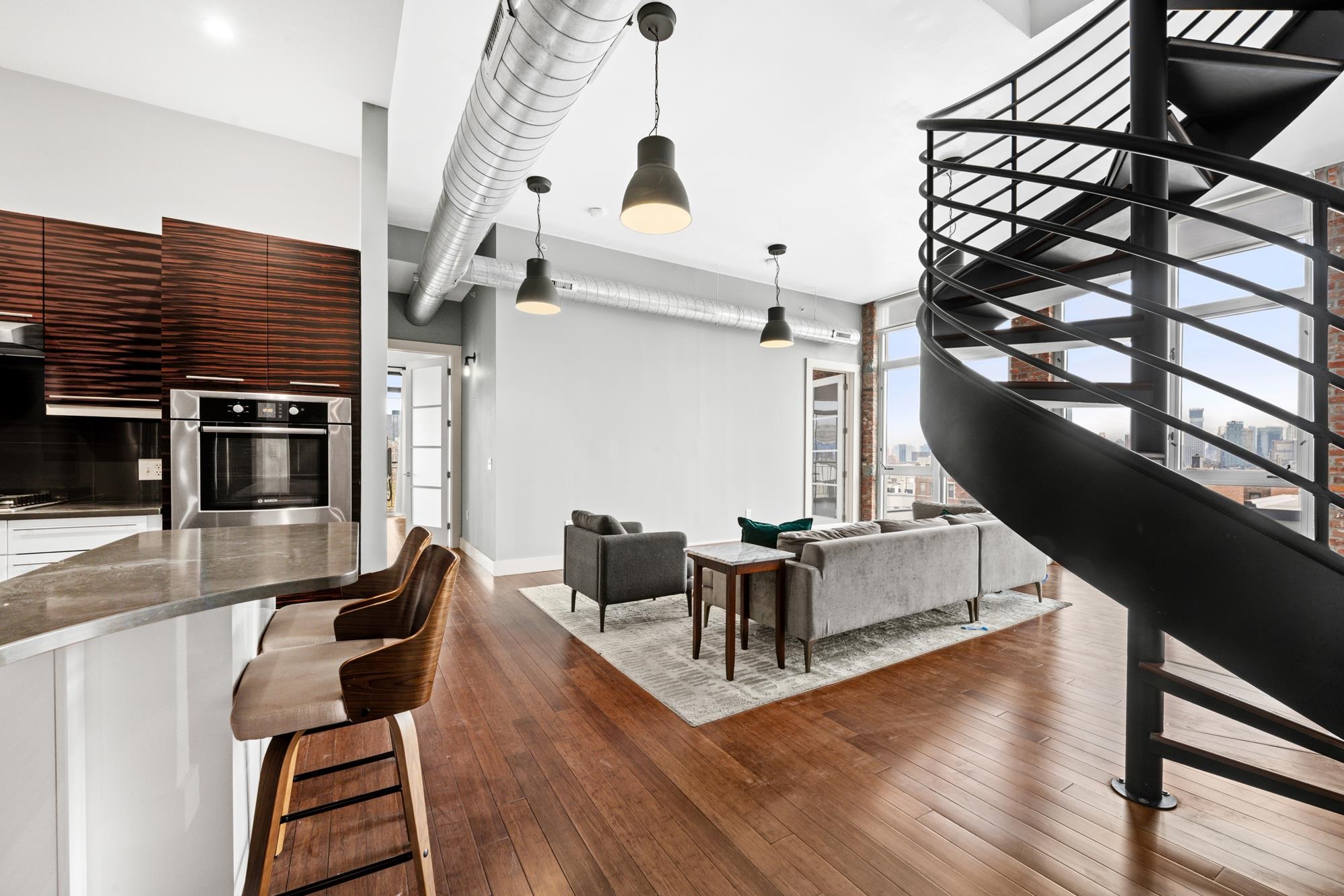 650 MONTGOMERY ST #505