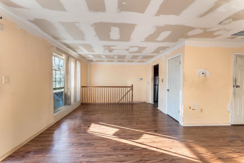 15 CEDAR ST