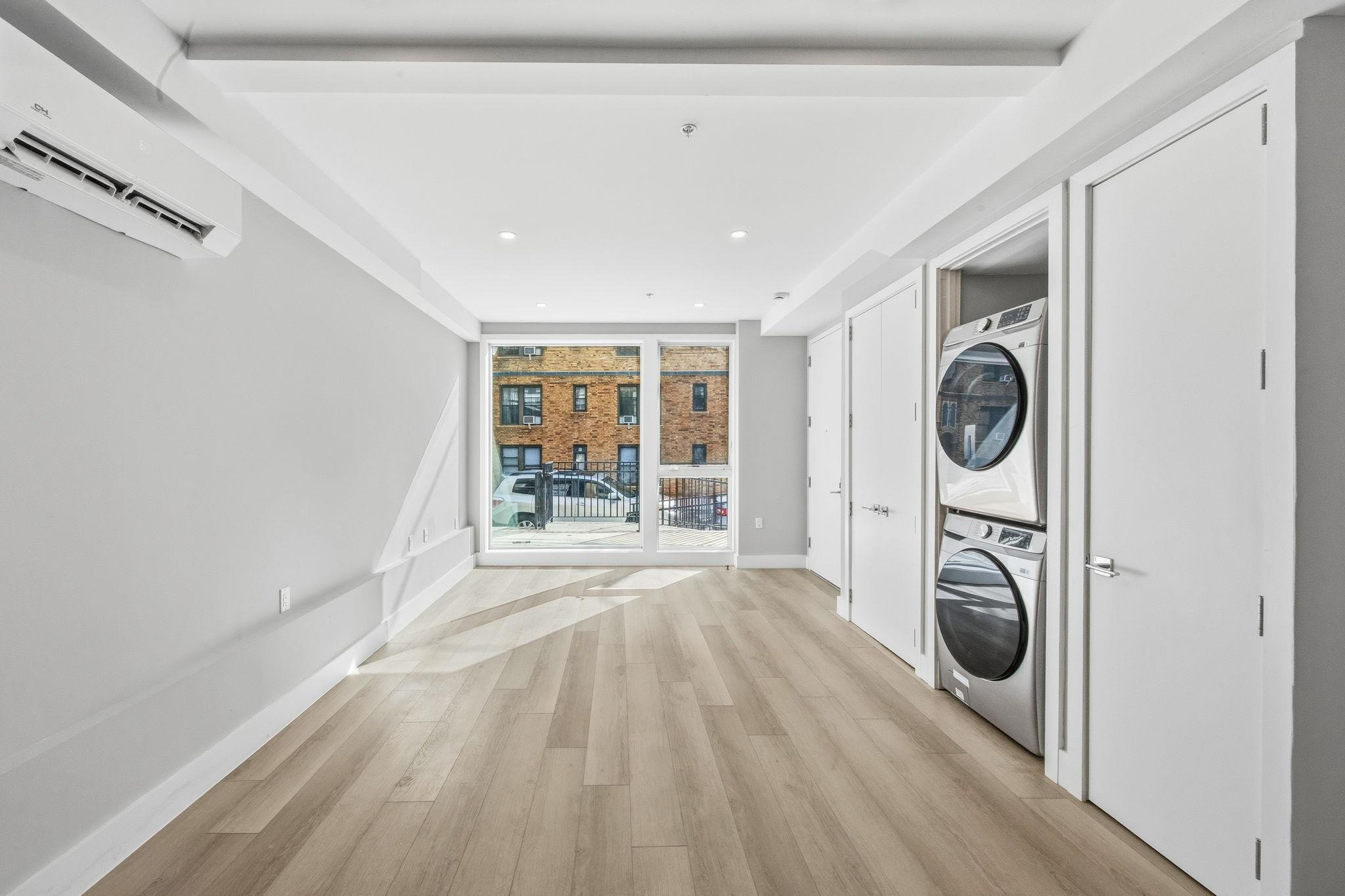 77 VAN REYPEN ST - Photo 3
