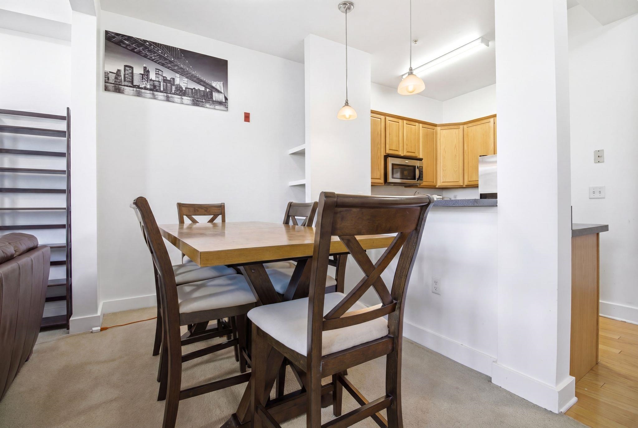 3 GREENWICH DR - Photo 3