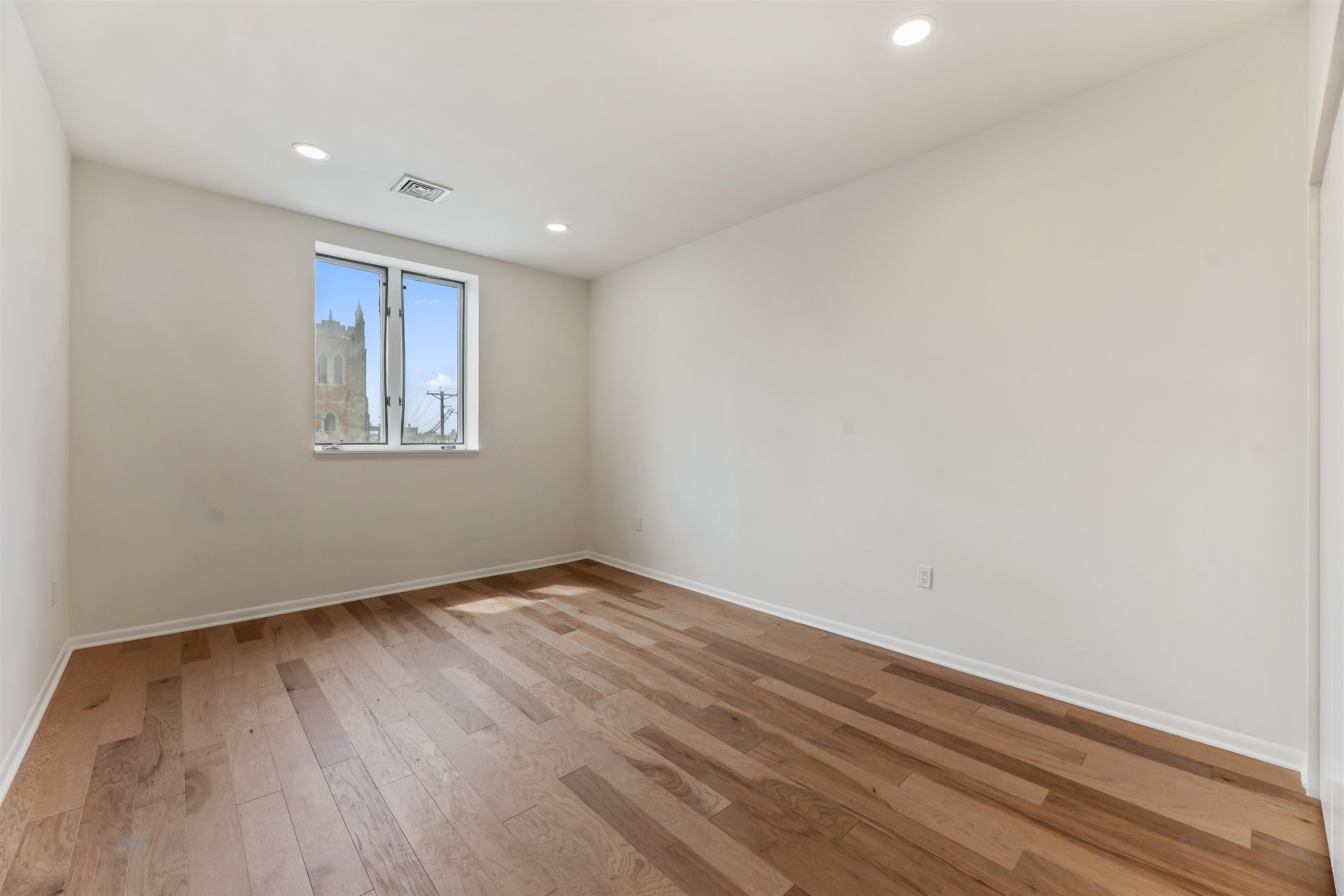 75 LIBERTY AVE #C4