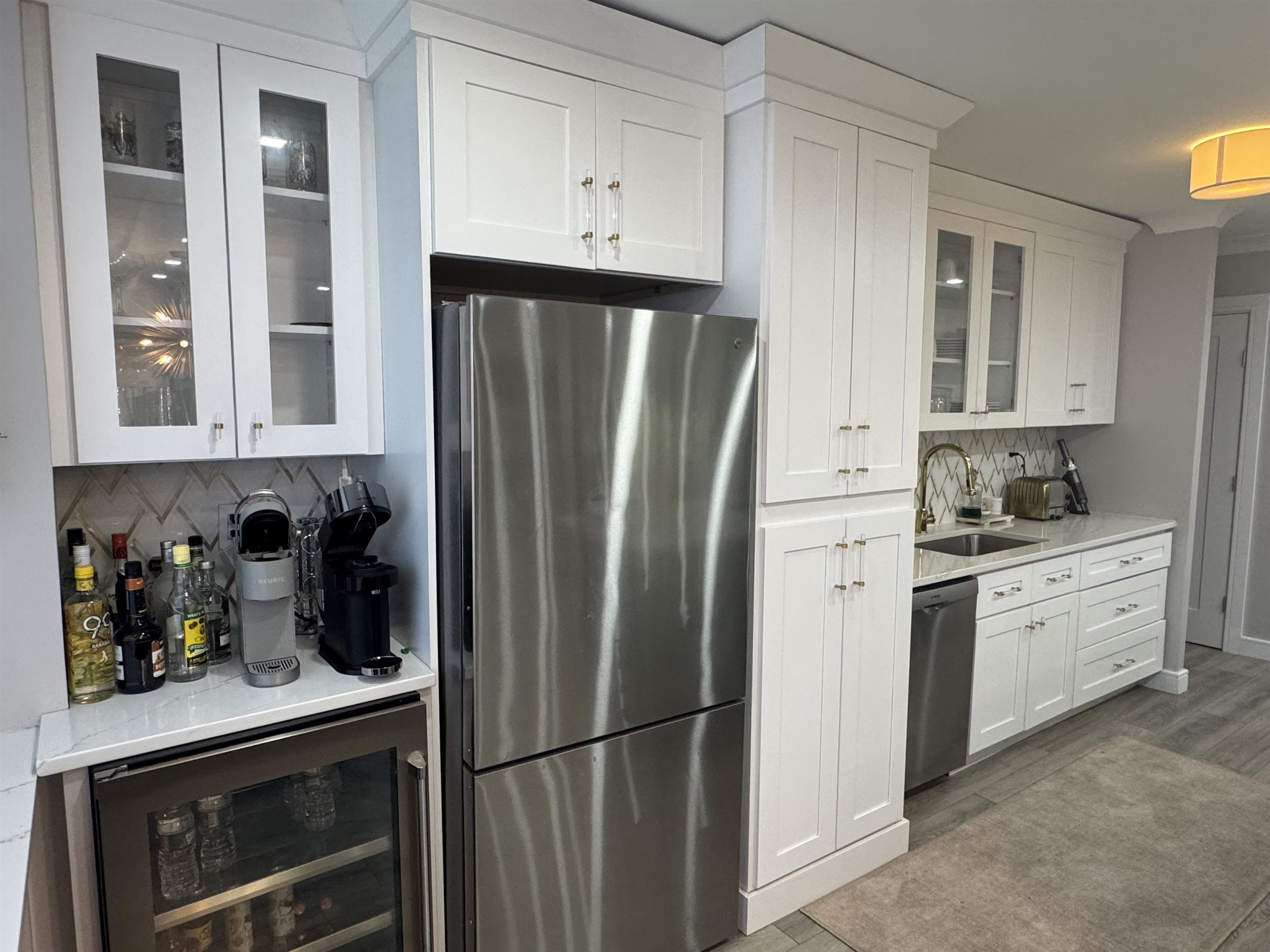 100 MANHATTAN AVE - Photo 4
