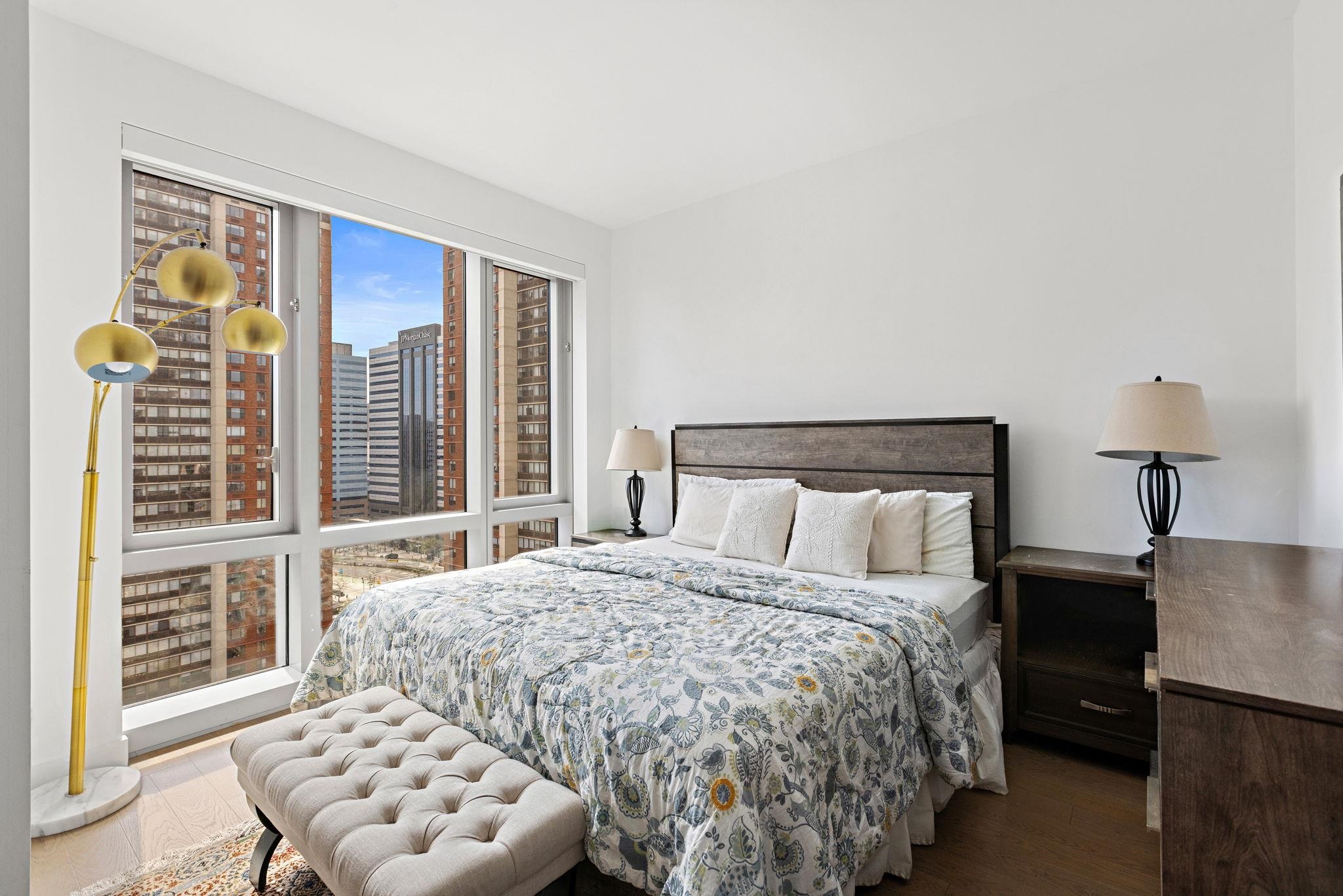 75 PARK LANE SOUTH #1607