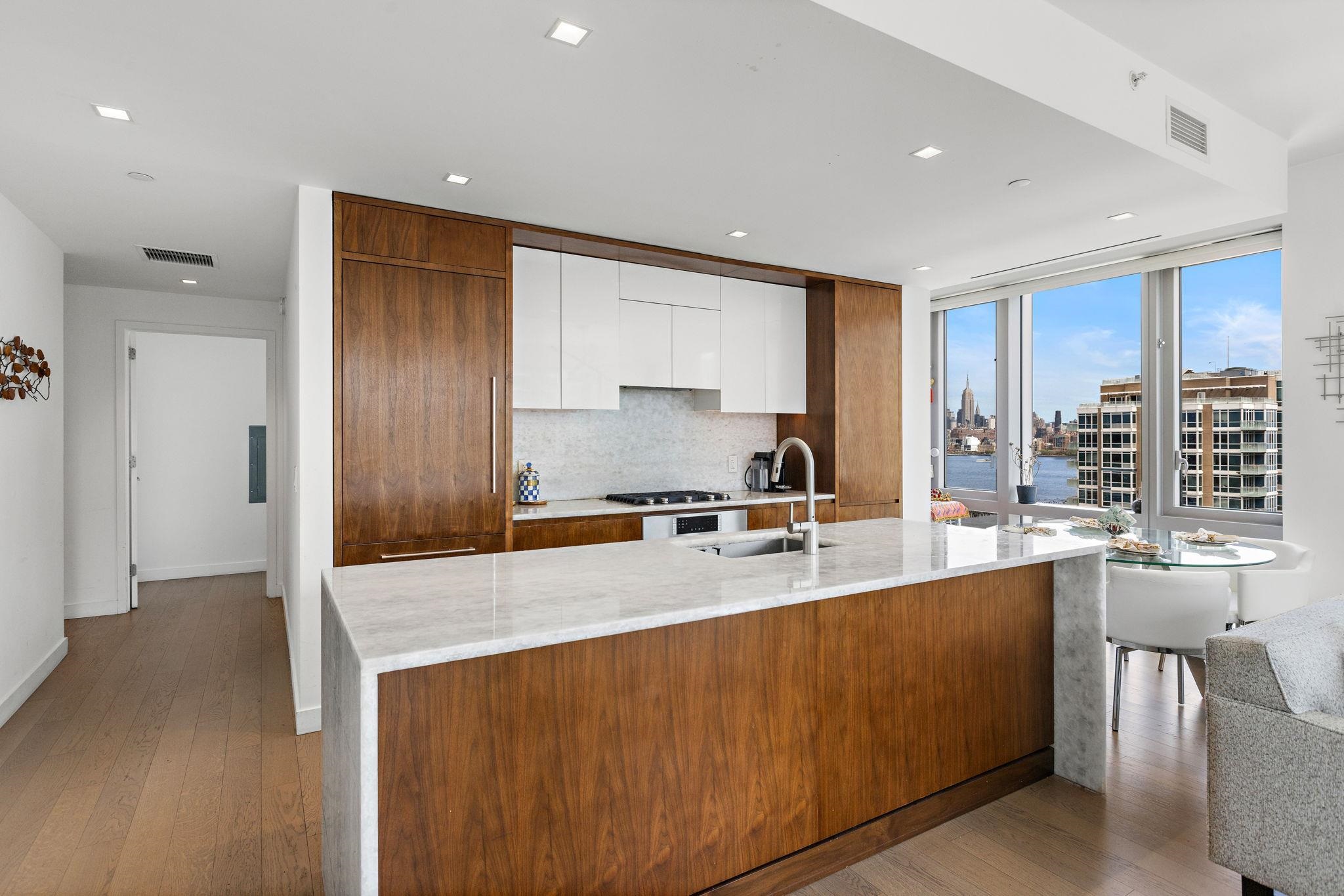 75 PARK LANE SOUTH #1607