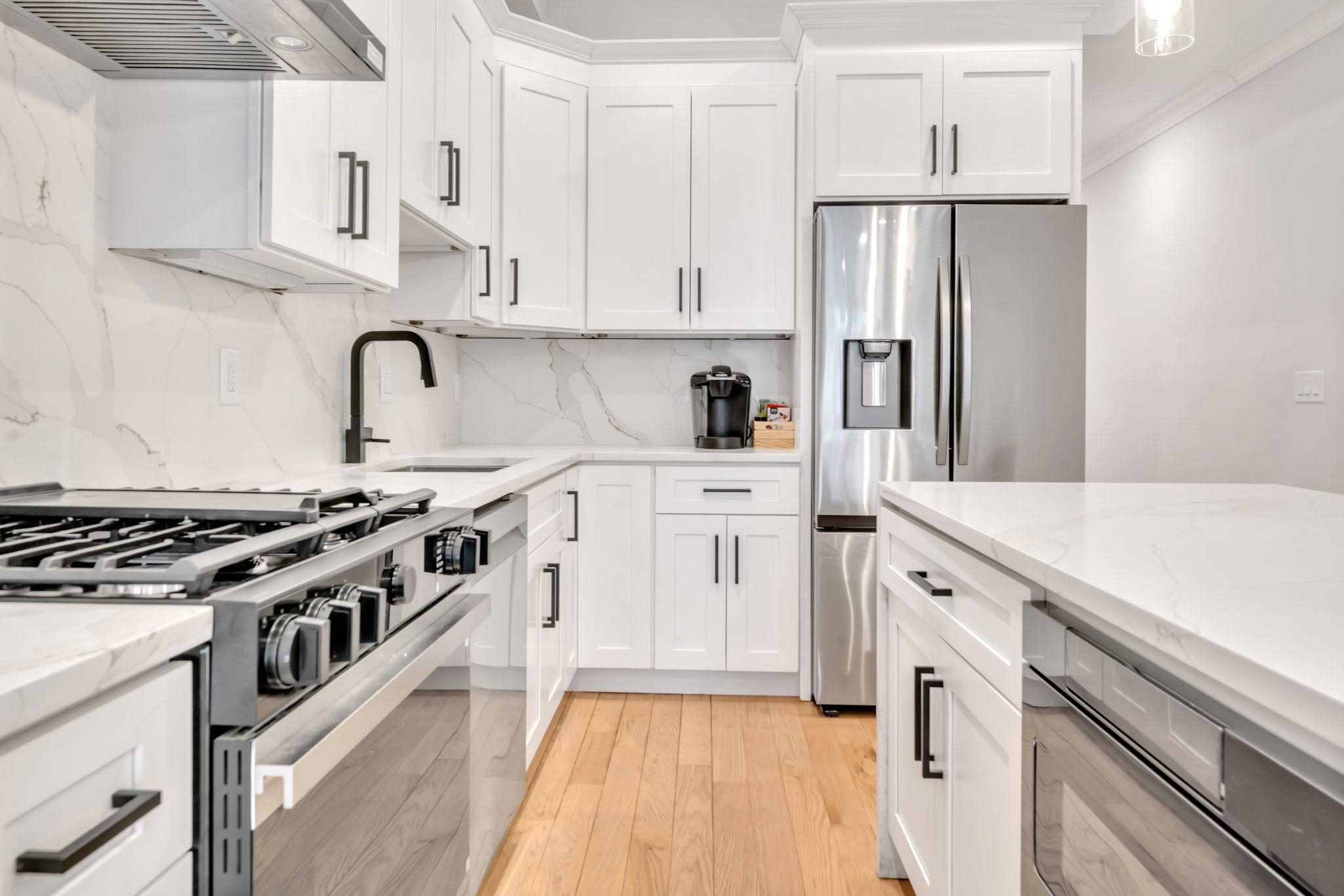 136 35TH ST - Photo 5