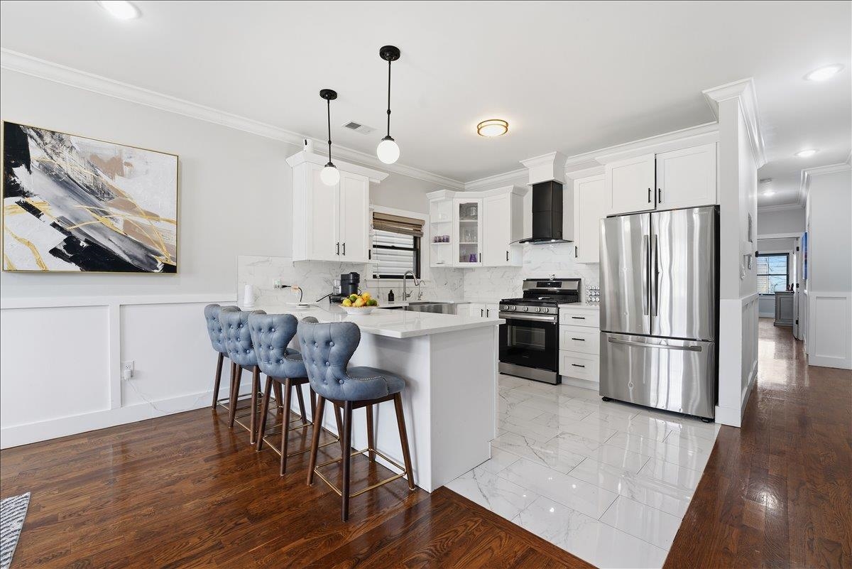 127 ZABRISKIE ST - Photo 4
