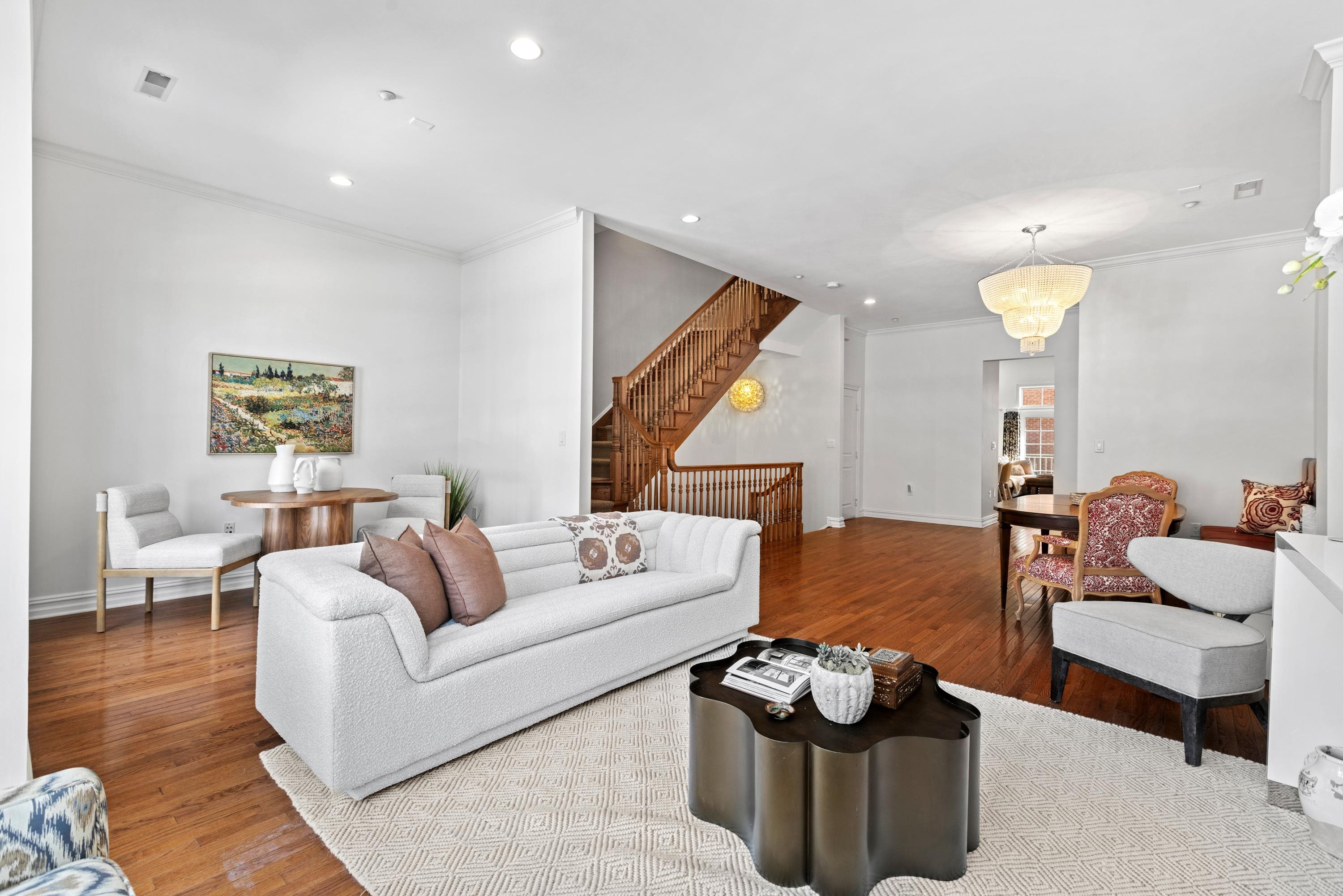 TH-36 REGENCY PL - Photo 2